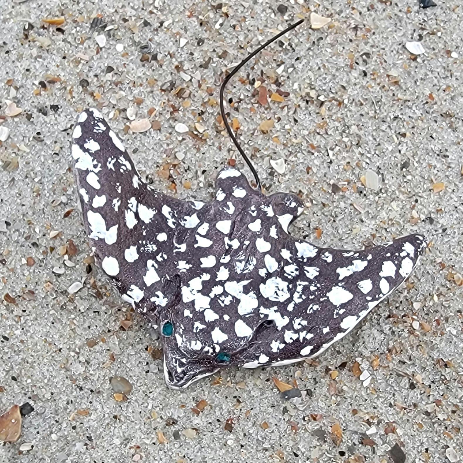 Eagle ray sculpture