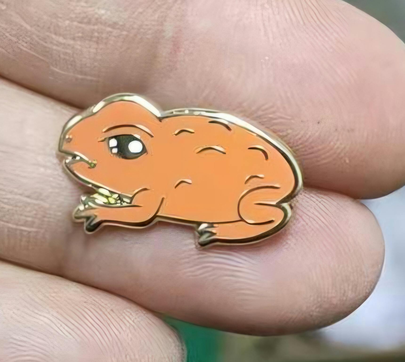 Pumpkin Toadlet Lifesize pin