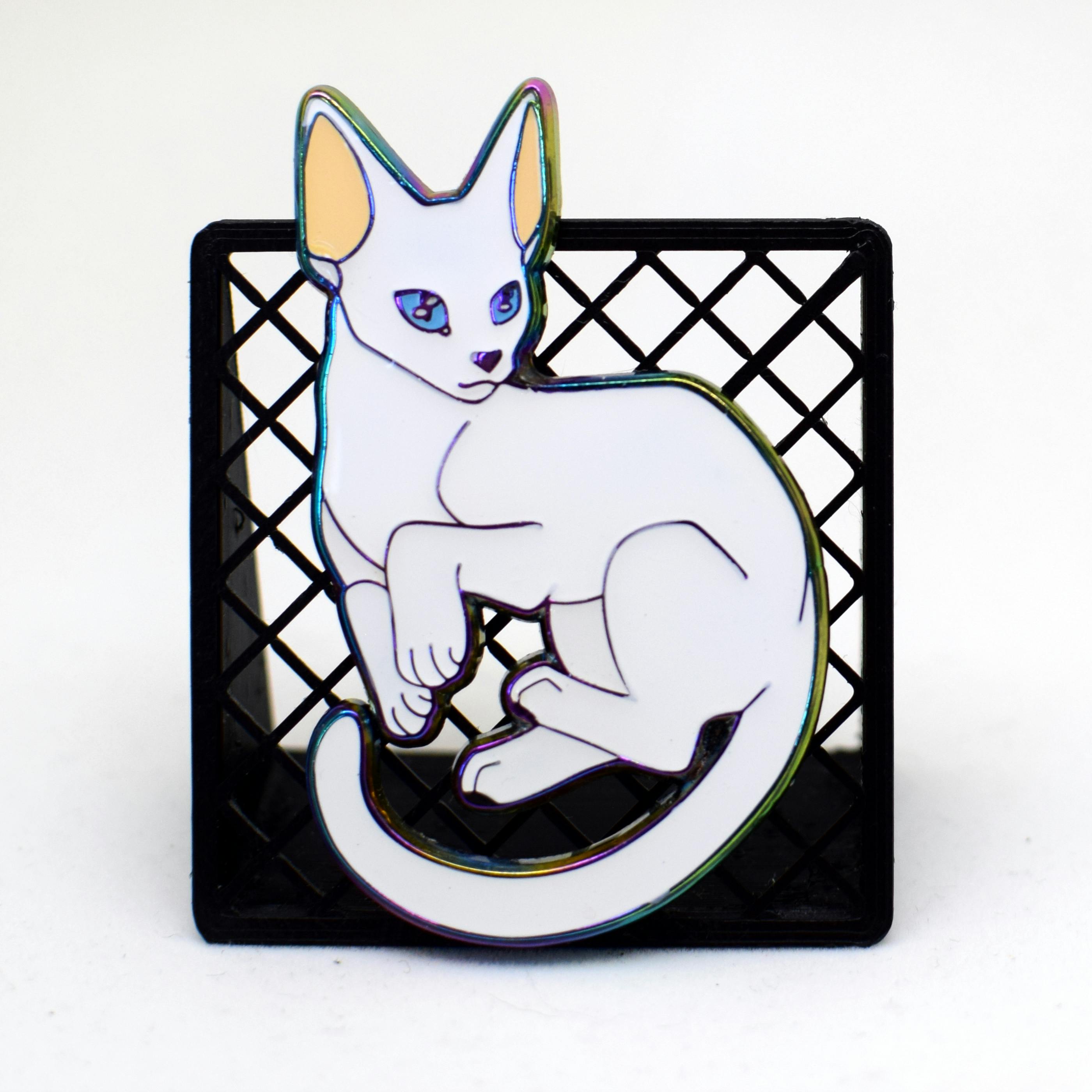 Lucky White Cat	