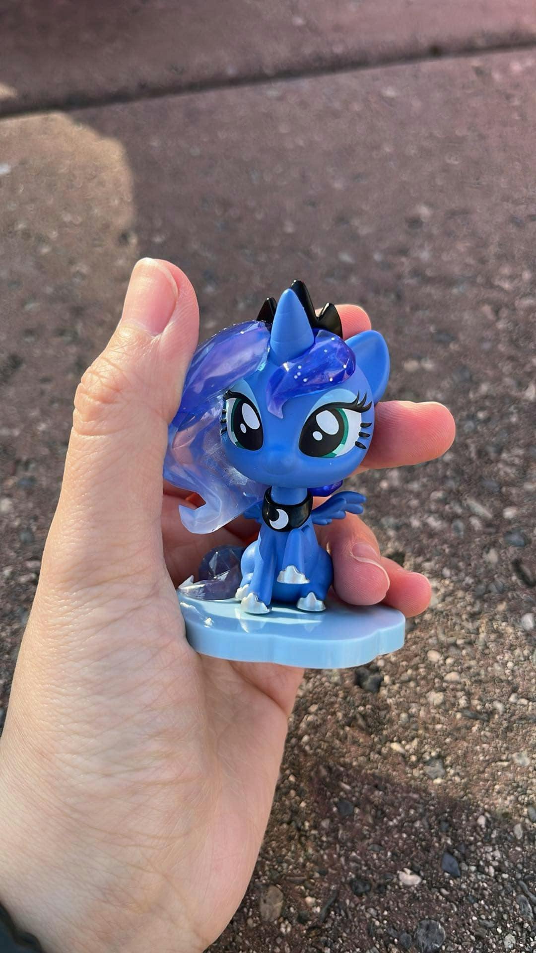 user avatar image for Ophelia Moua 