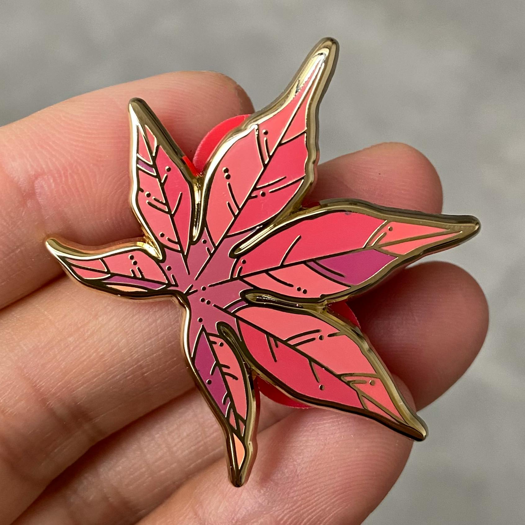 Red Acer Leaf Mini Pin	