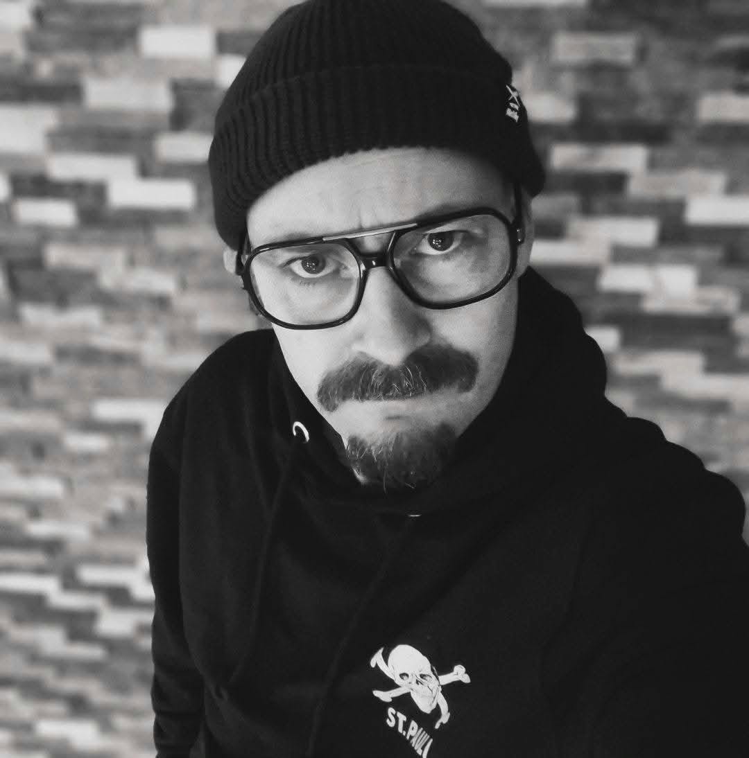 user avatar image for Hendrik Zimmer 