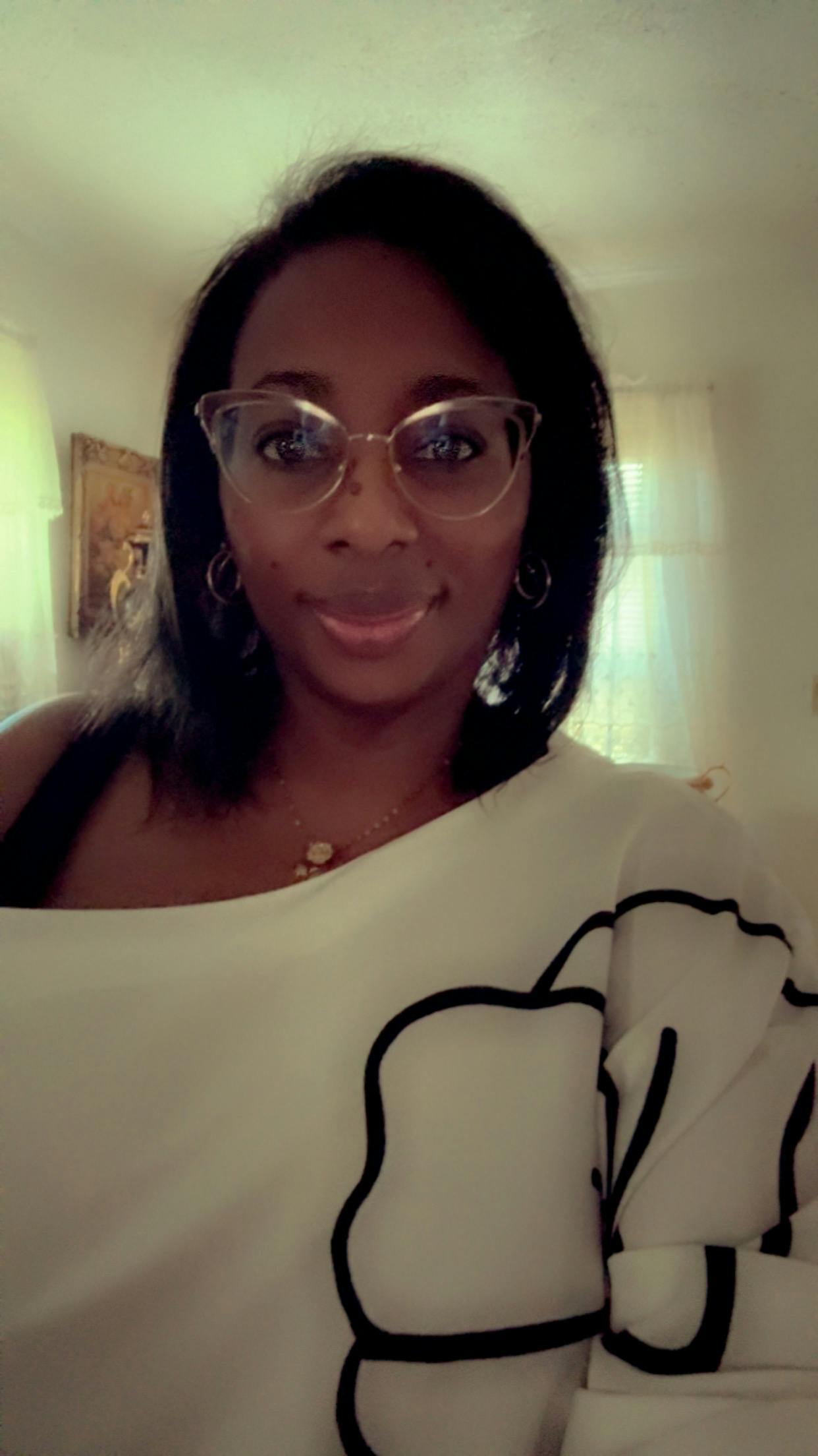 user avatar image for Daphney Gardiner