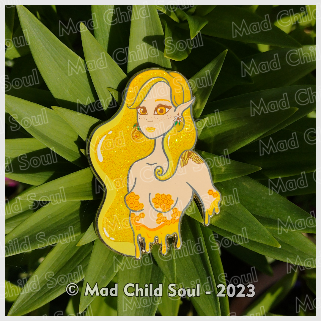 1x PIN : Honey