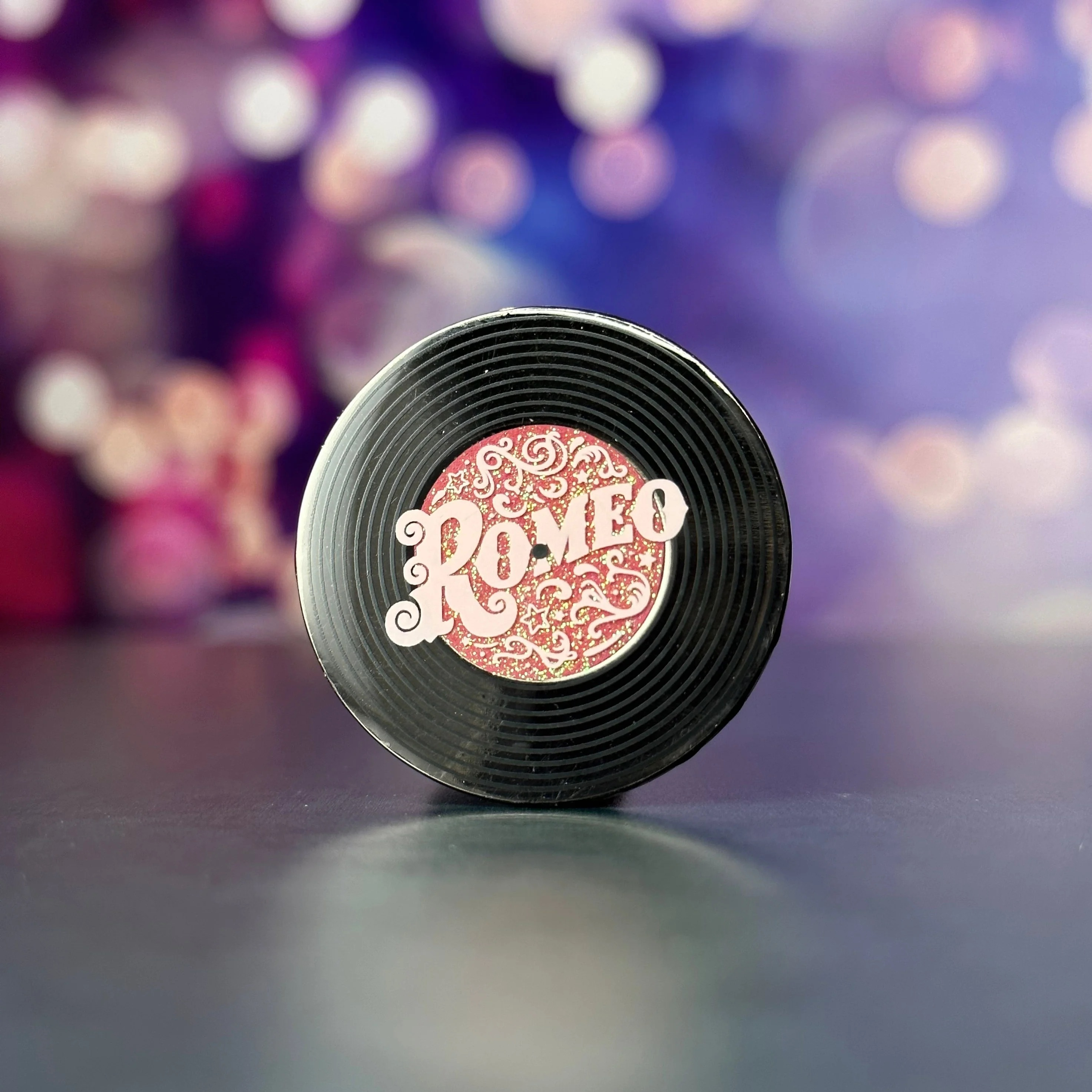 Romeo Record Pin