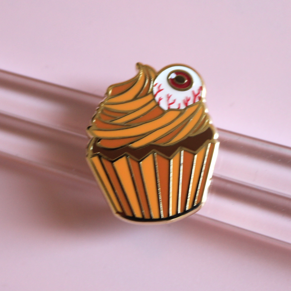 Mini Pin: Eyeball Cupcake