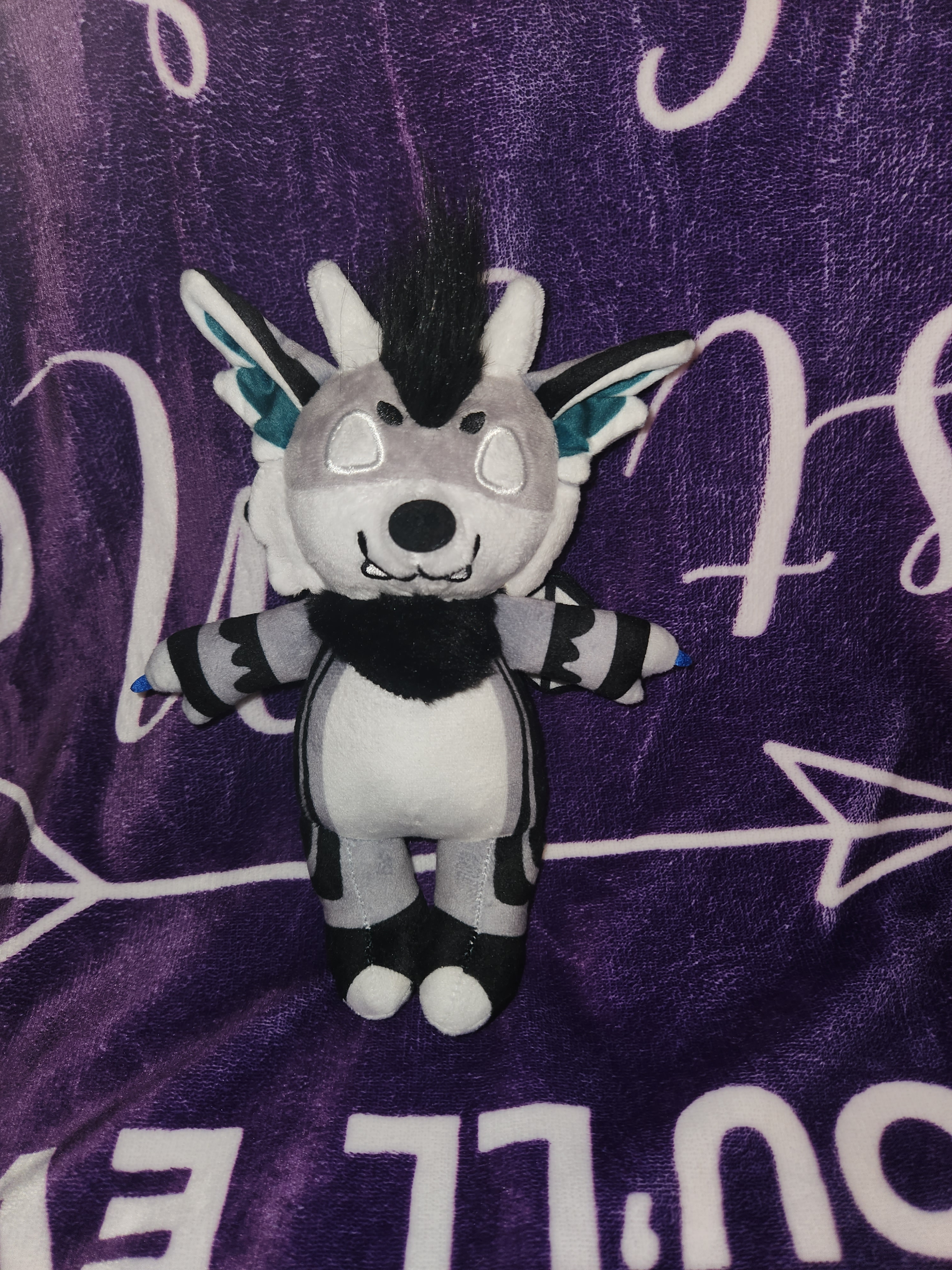 Small Silver plushie