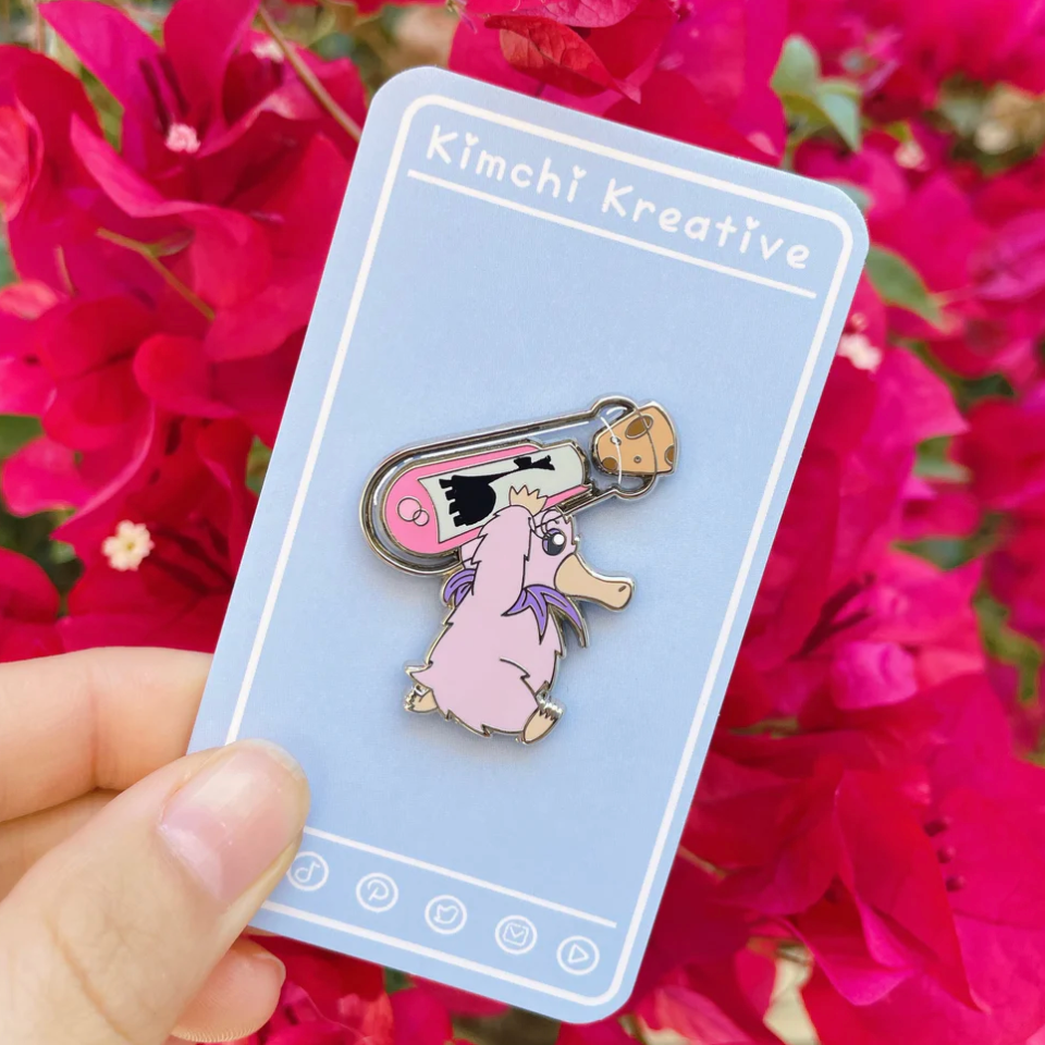Runaway Llama Potion Pin