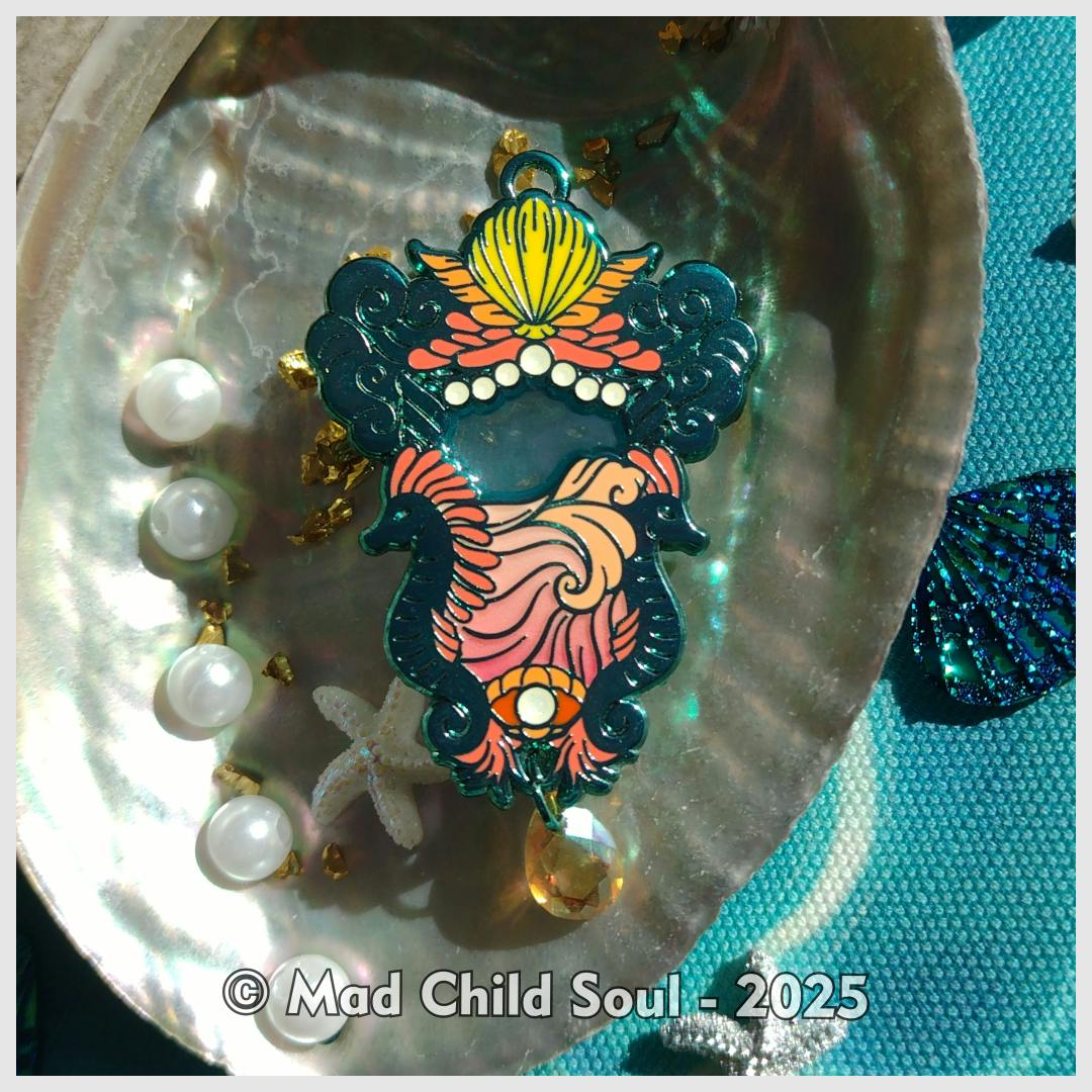 1x PIN : Ocean Healing Wave Lantern (teal)