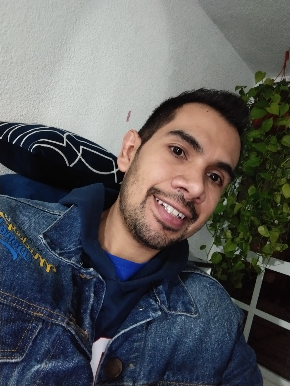 user avatar image for Alejandro Franco Rojas