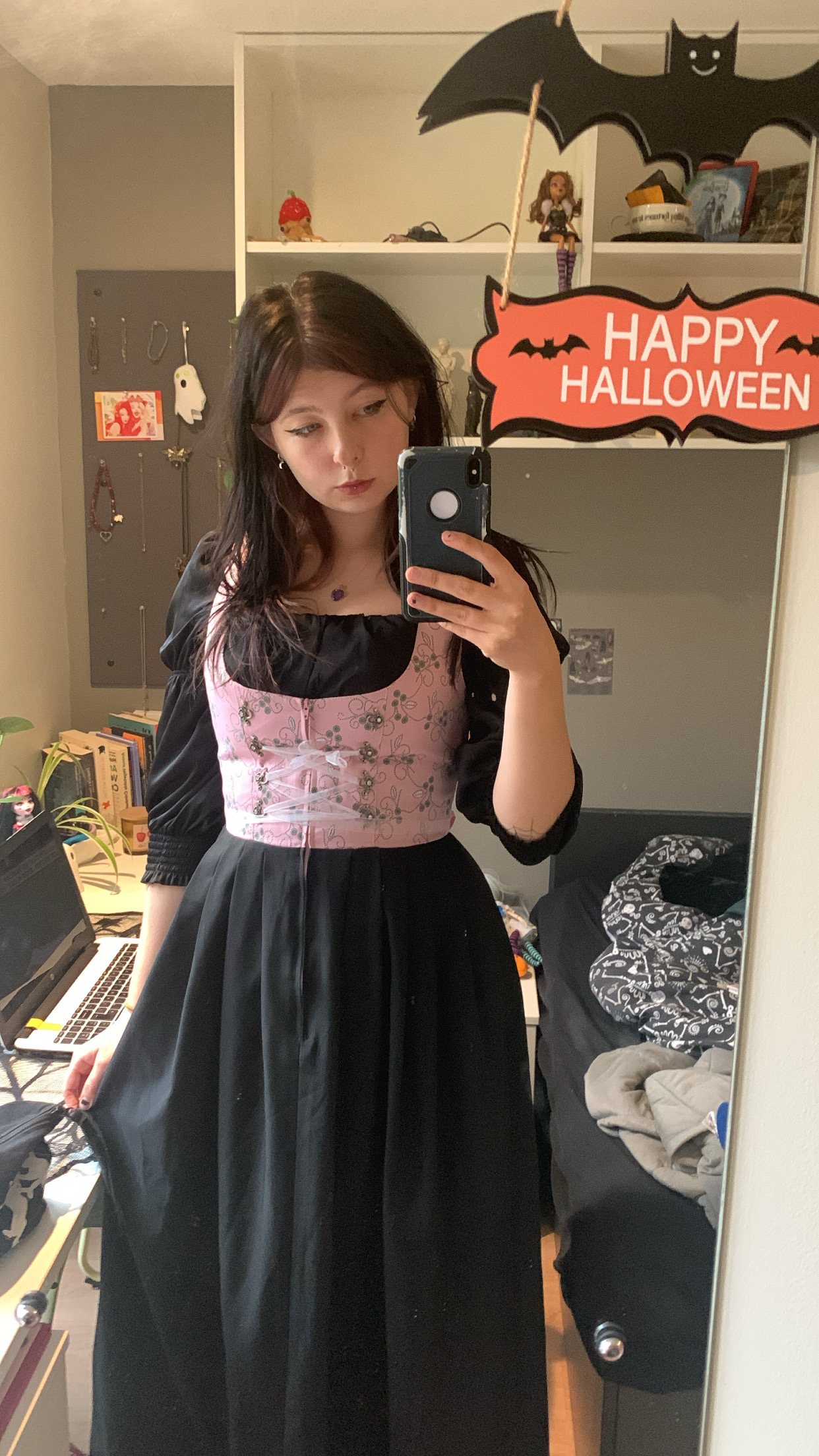 user avatar image for Ella Matthews