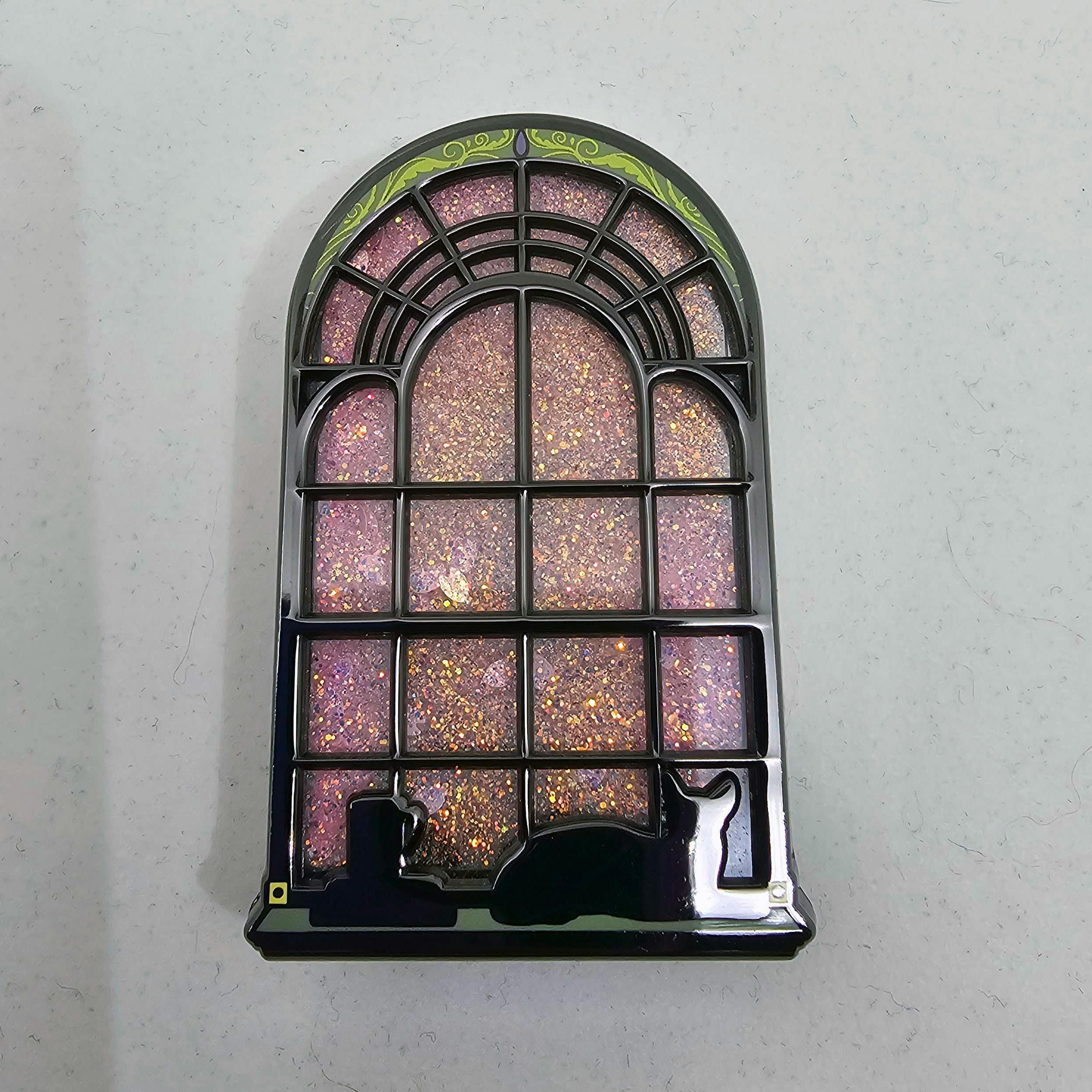 Quicksand Picture Window Pin Spring