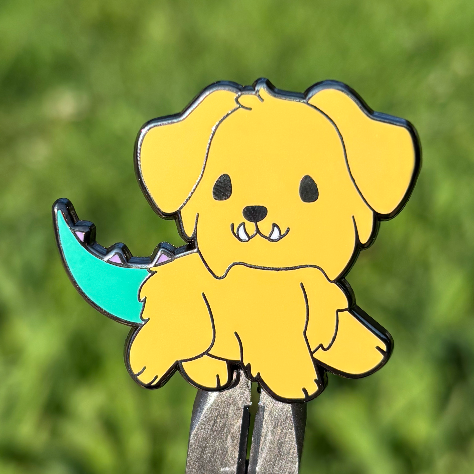 ENAMEL PIN: Dusty