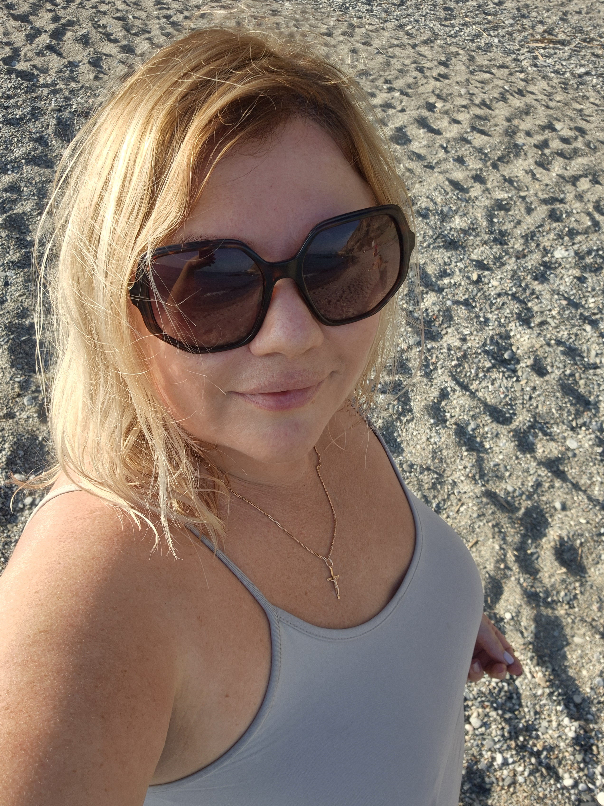 user avatar image for Elena Federmeer 