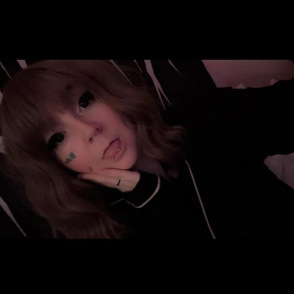user avatar image for 𝖼𝗁𝗅𝗈𝖾 𝗅𝗂𝗅𝖺 𝗁𝖺𝗅𝖾♡︎