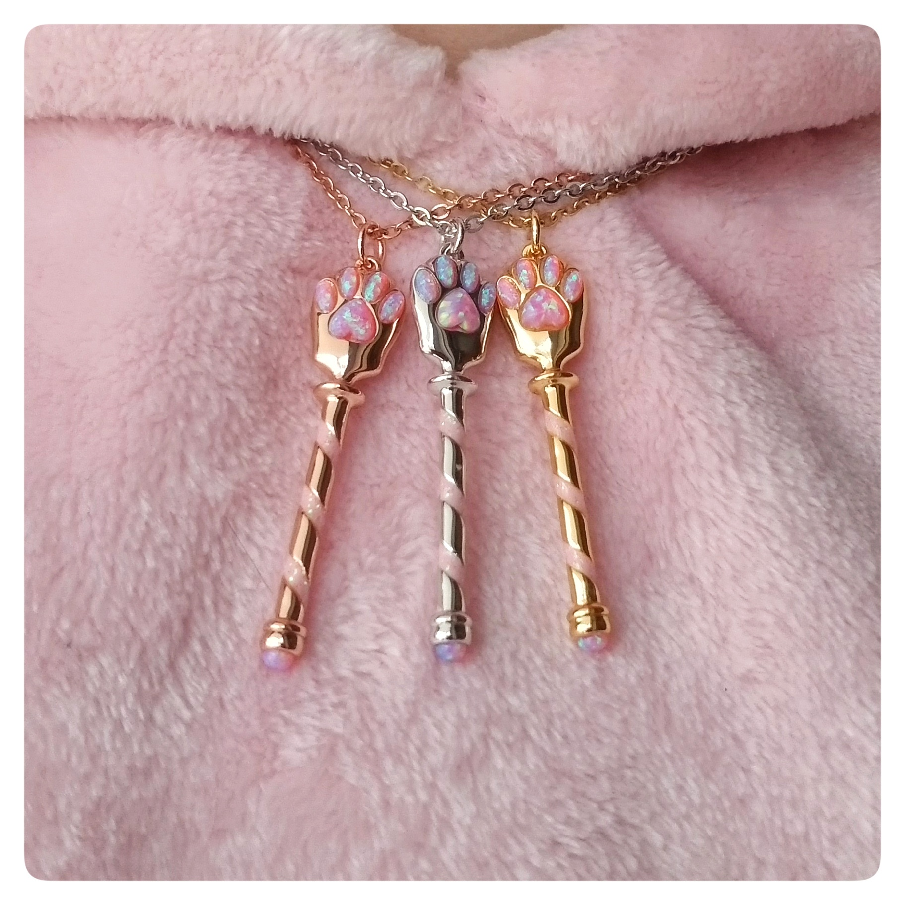 Cat Paw Pendant - Rose Gold
