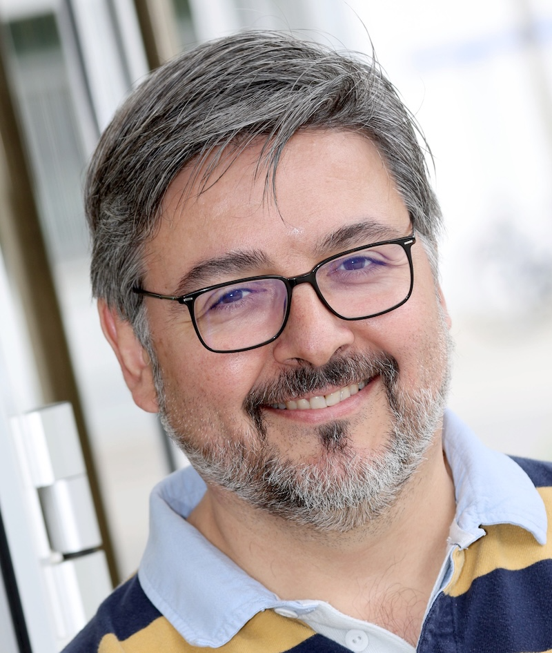 user avatar image for David Waelder