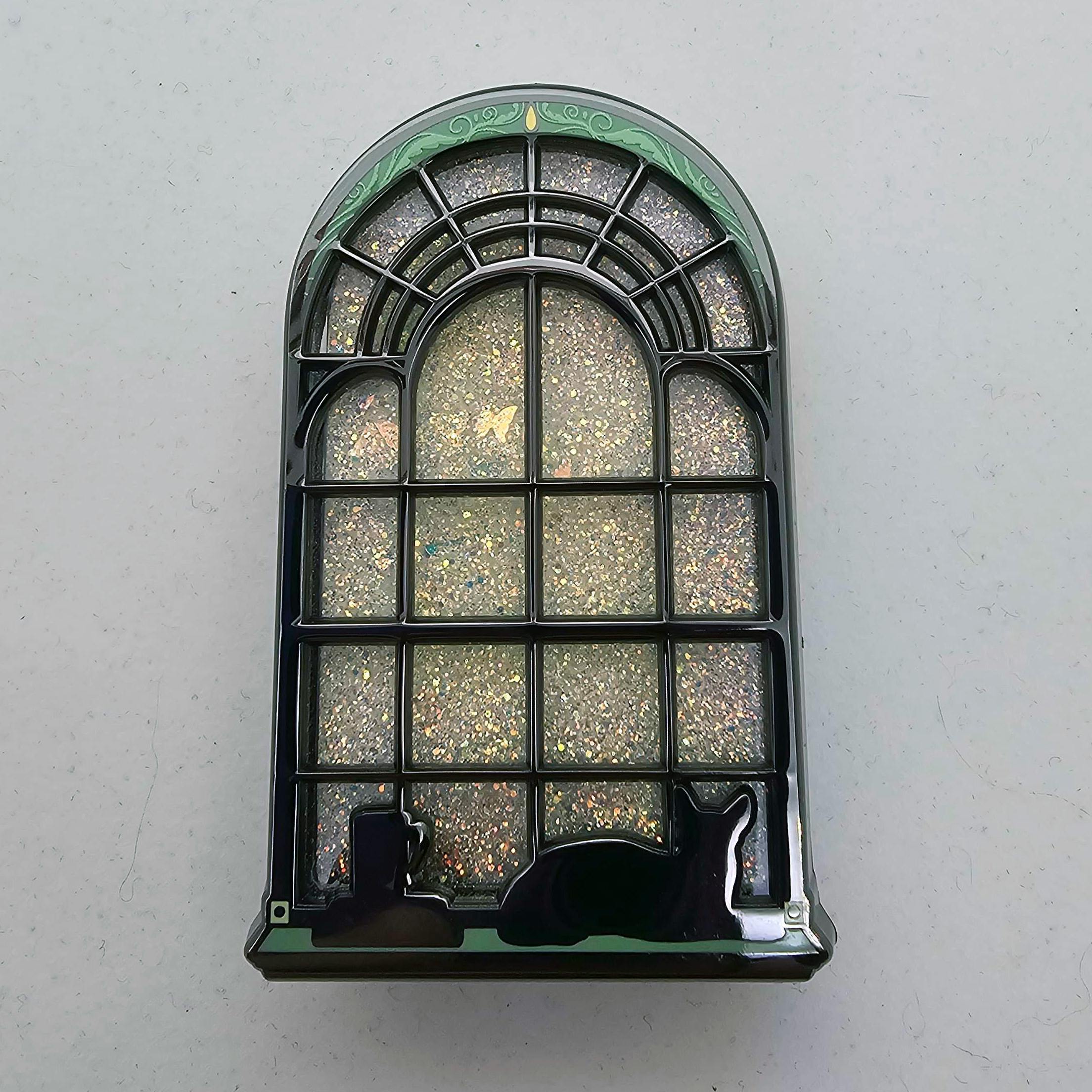 Quicksand Picture Window Pin Summer