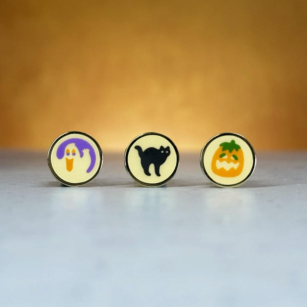 (O&T) Spooky Cookie Pins