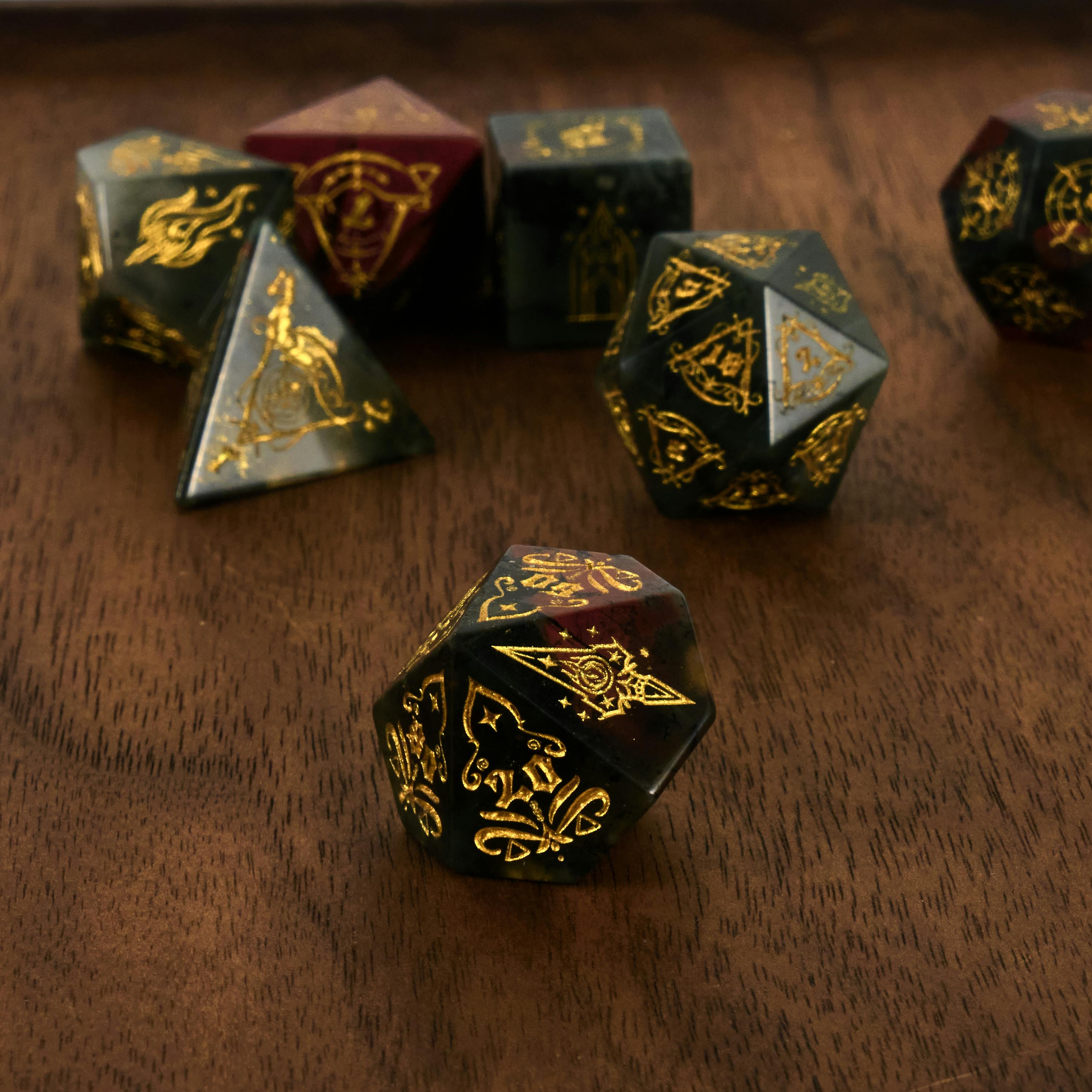 Early Bird: One Duskwheel Fate Dice Set