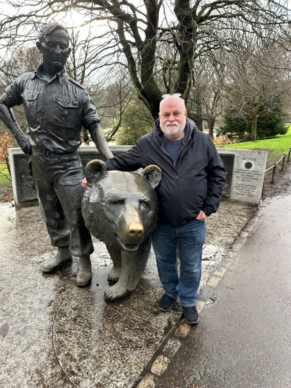 user avatar image for Eamonn Farrell