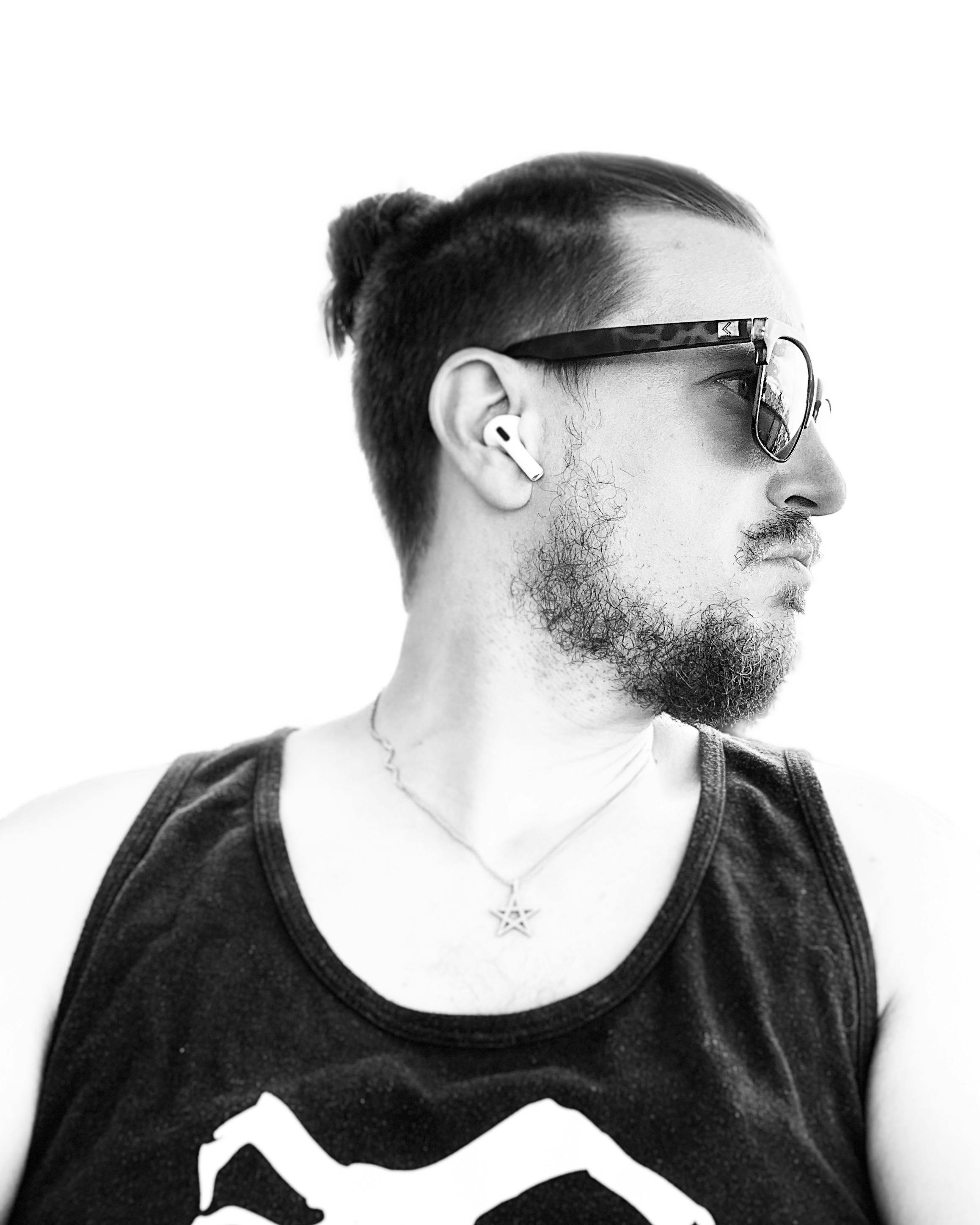 user avatar image for Valentine Hunter No1