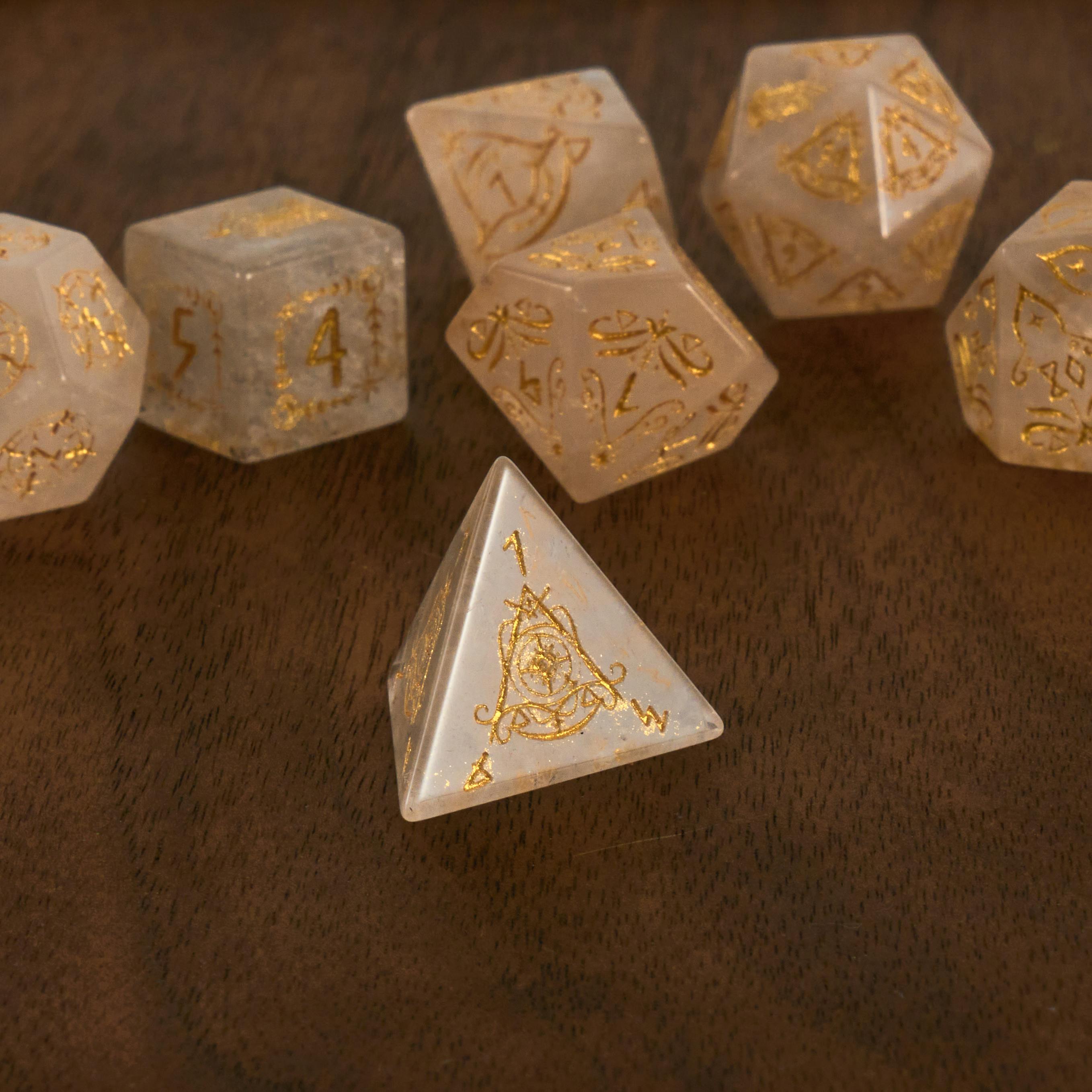 Classic: One Duskwheel Fate Dice Set
