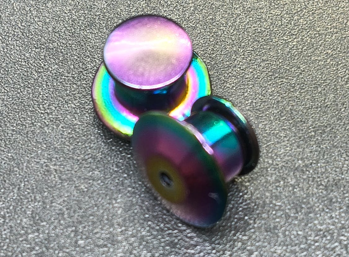 Locking clasps -rainbow