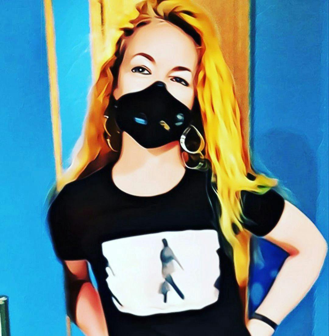 user avatar image for Larisa LaBrant 