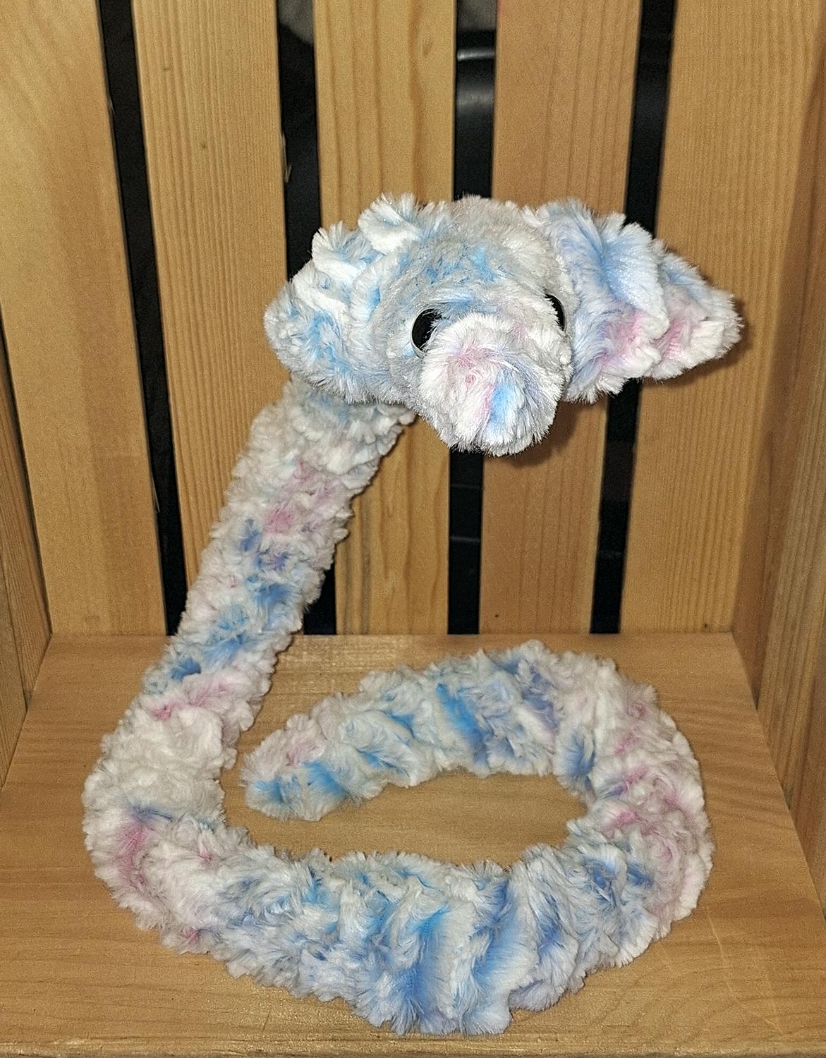 Cotton Candy Wysp-Wyrm Posable Creature