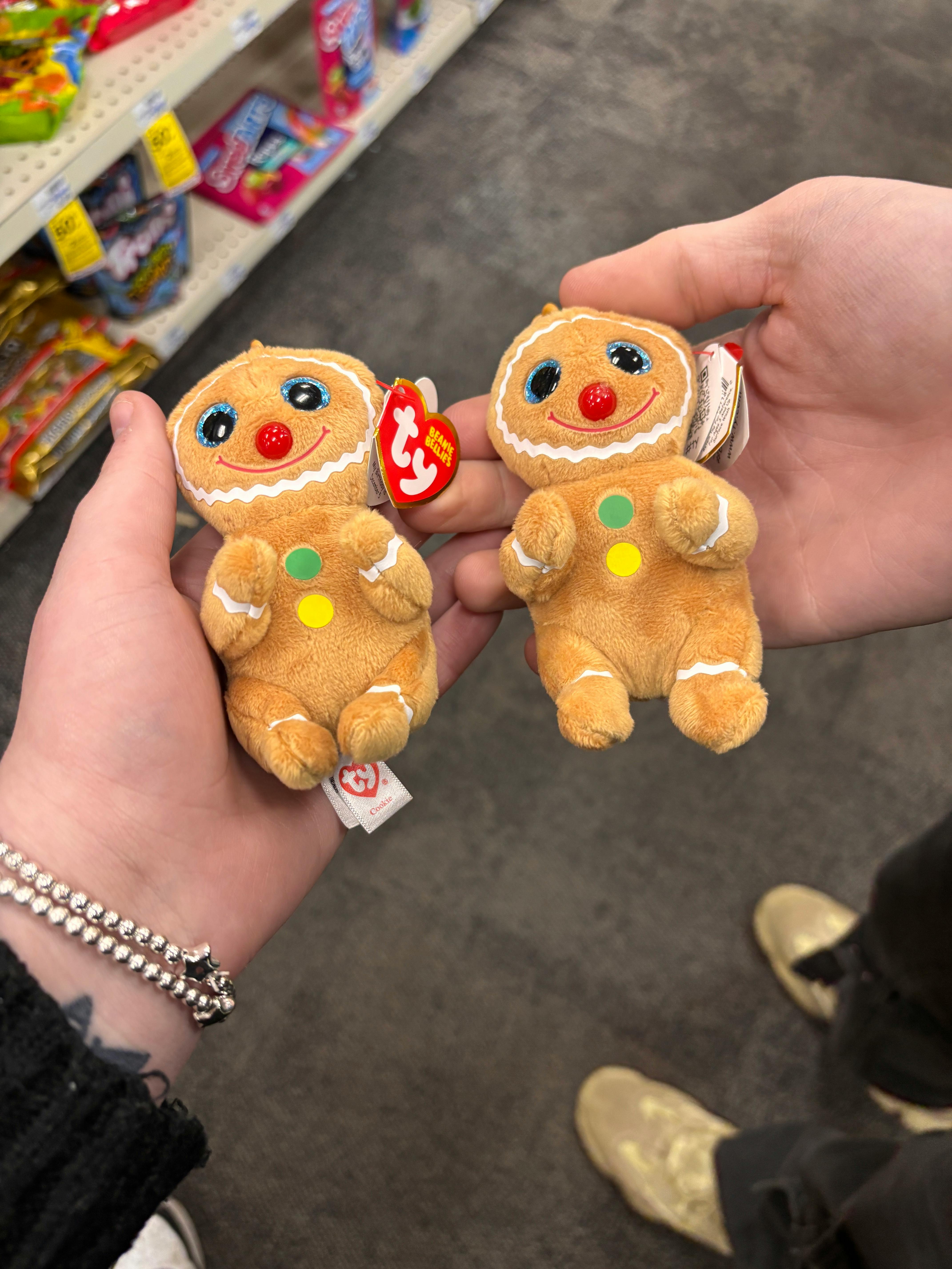 user avatar image for Valorie Mersman