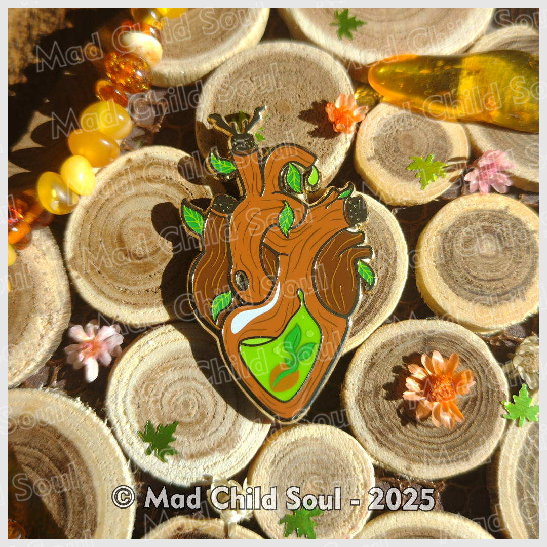 1x PIN : Dryad's Heart - Life