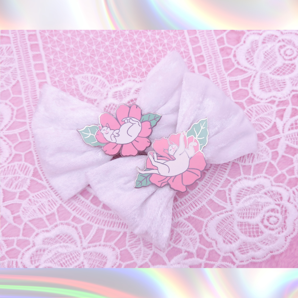 Flower Cat Hairclip