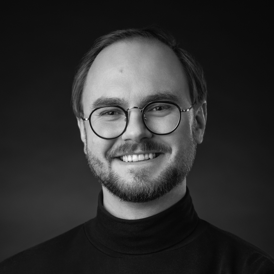 user avatar image for Szymon Tomaszewski