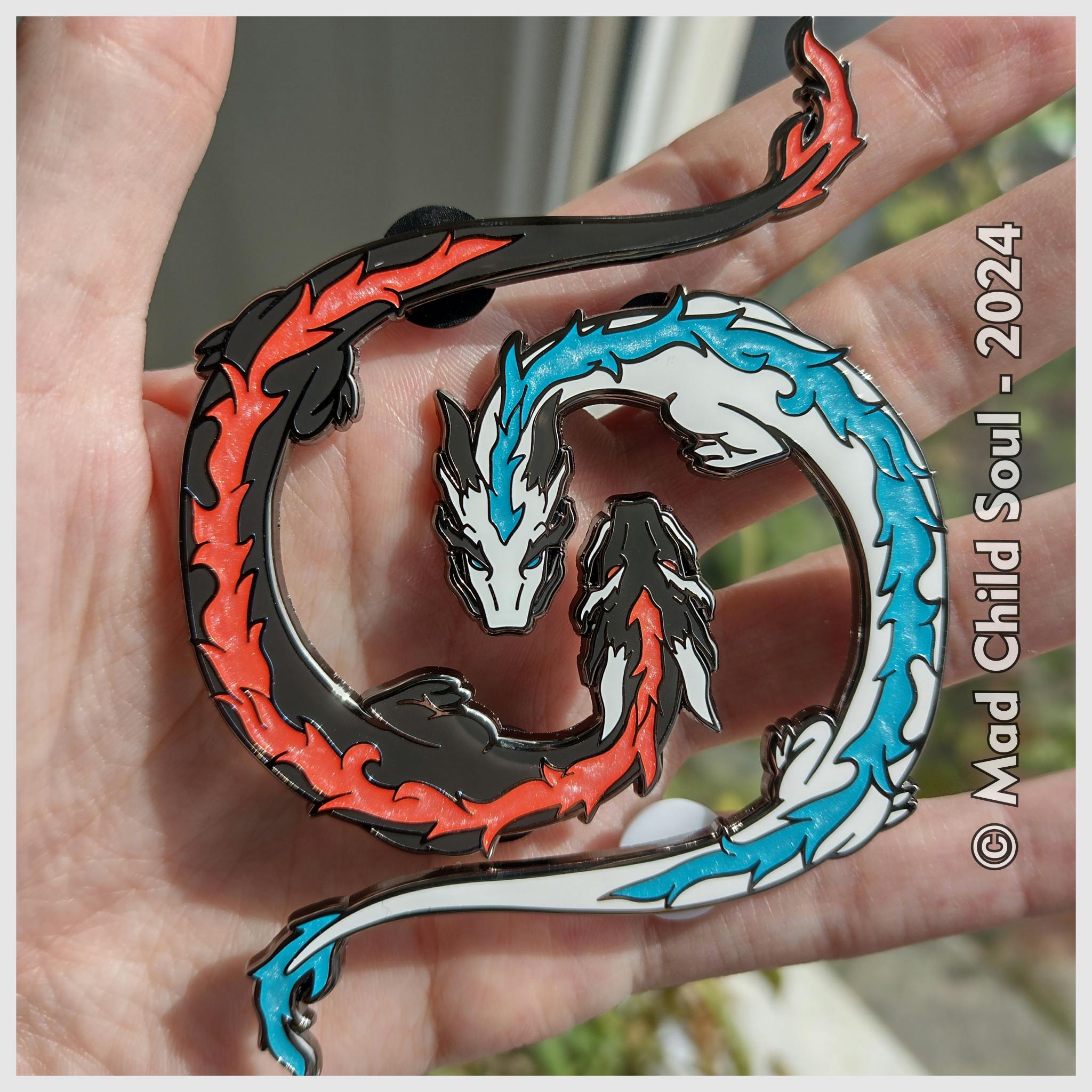 1x PIN : Yang Dragon (black)