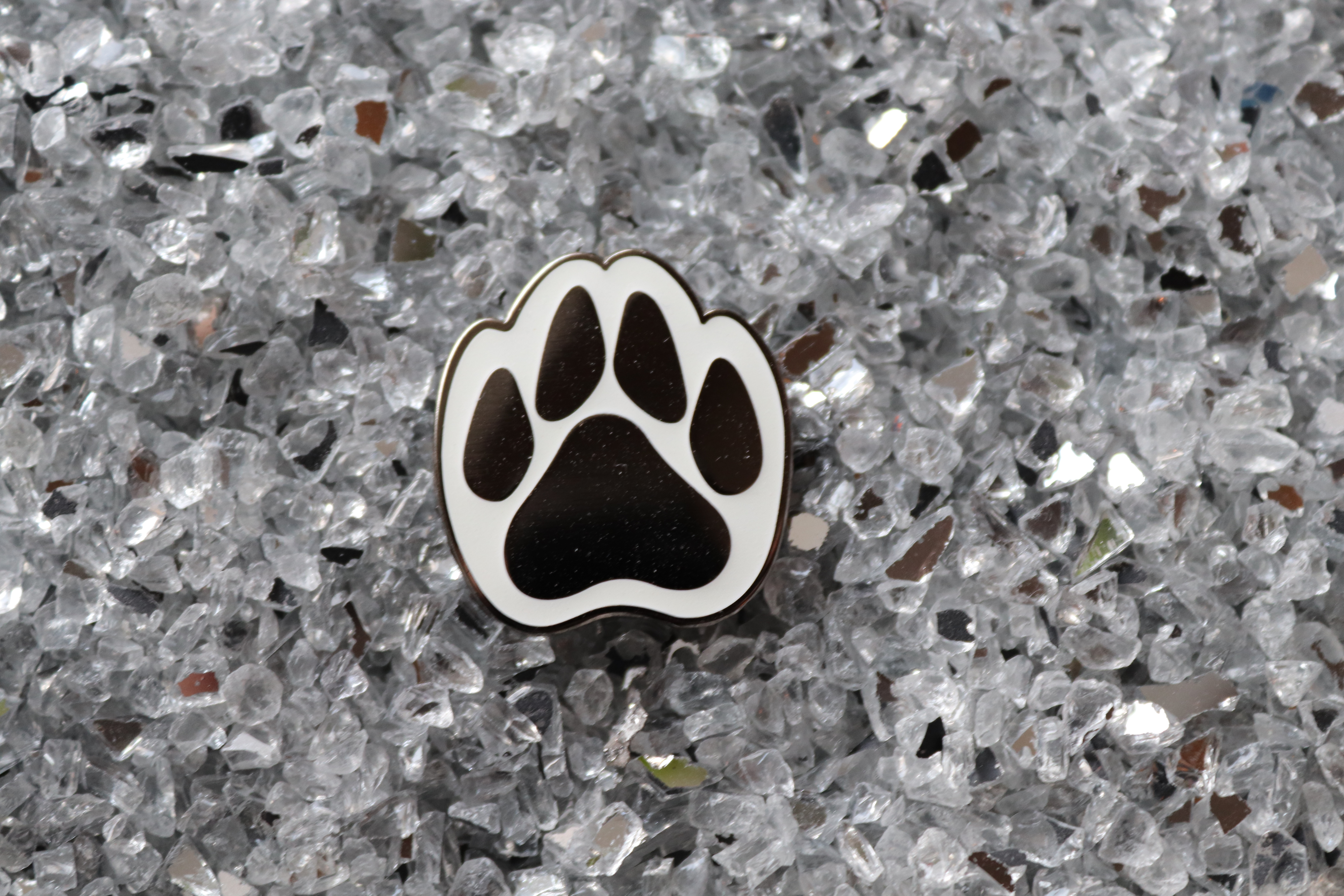 White glow paw print pin