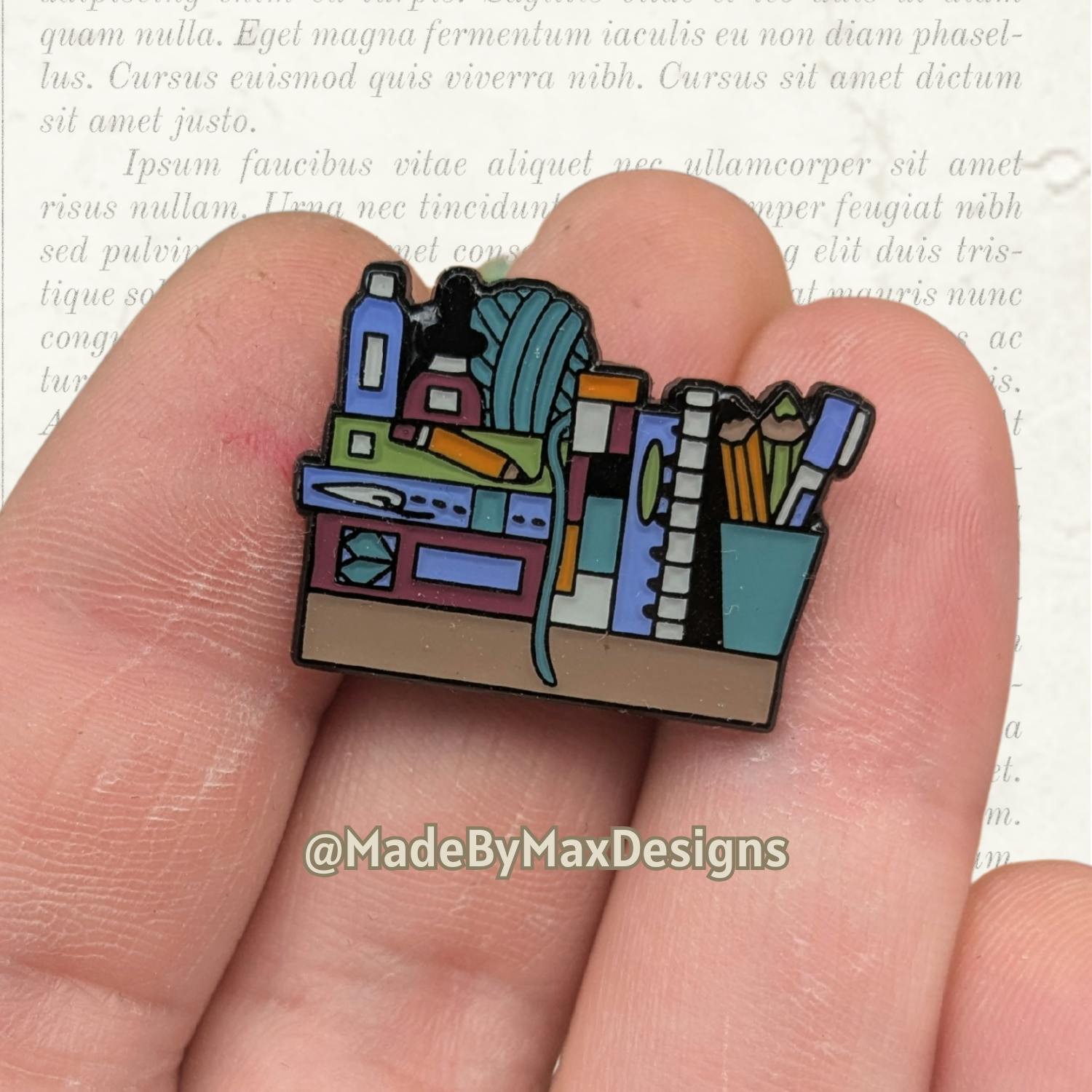 Arts and Crafts Mini Bookshelf Pin