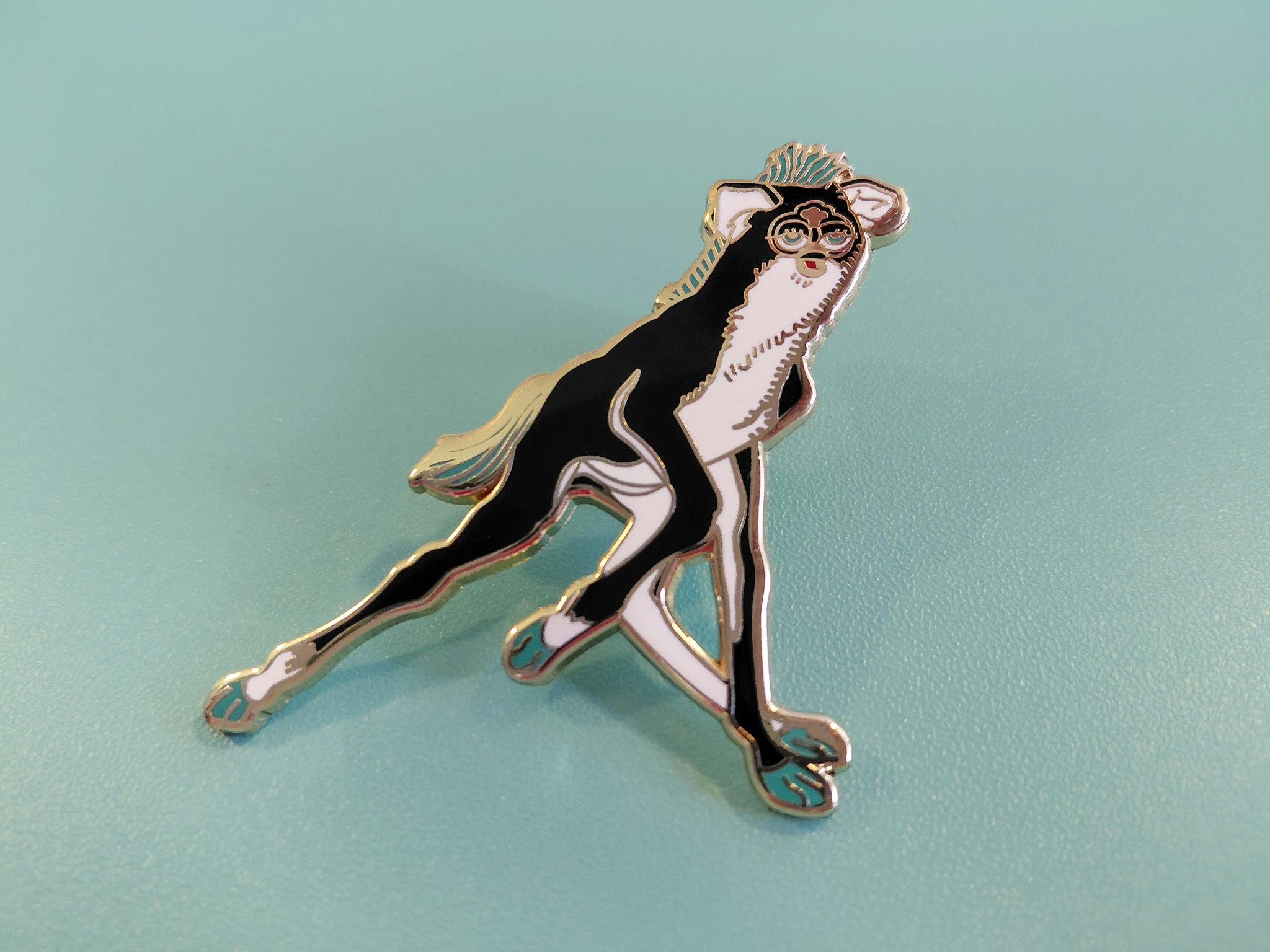 Furbtaur gold pin