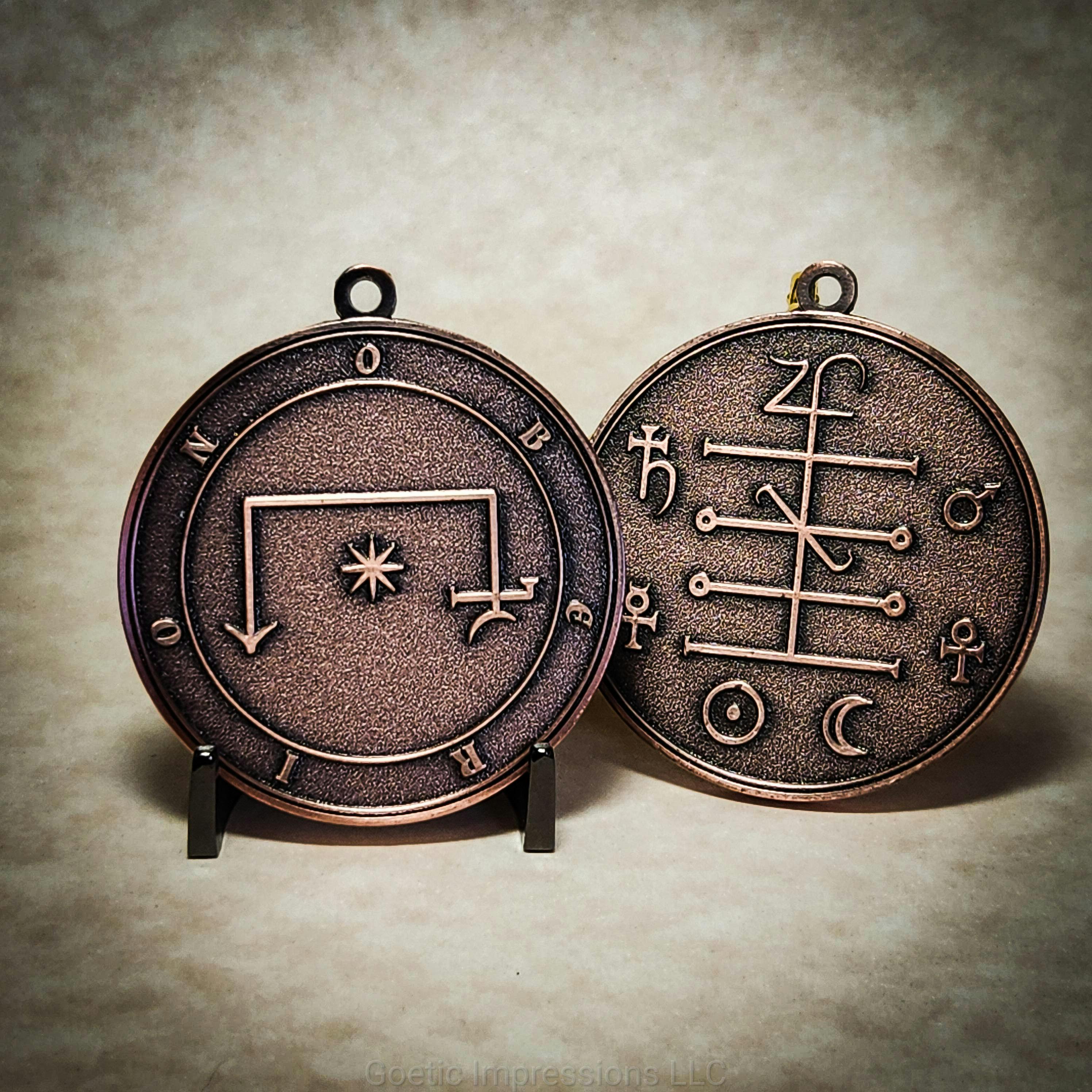 Medallion featuring the sigil of Oberion with the reverse side of the faerie seal of summoning in antique copper plating