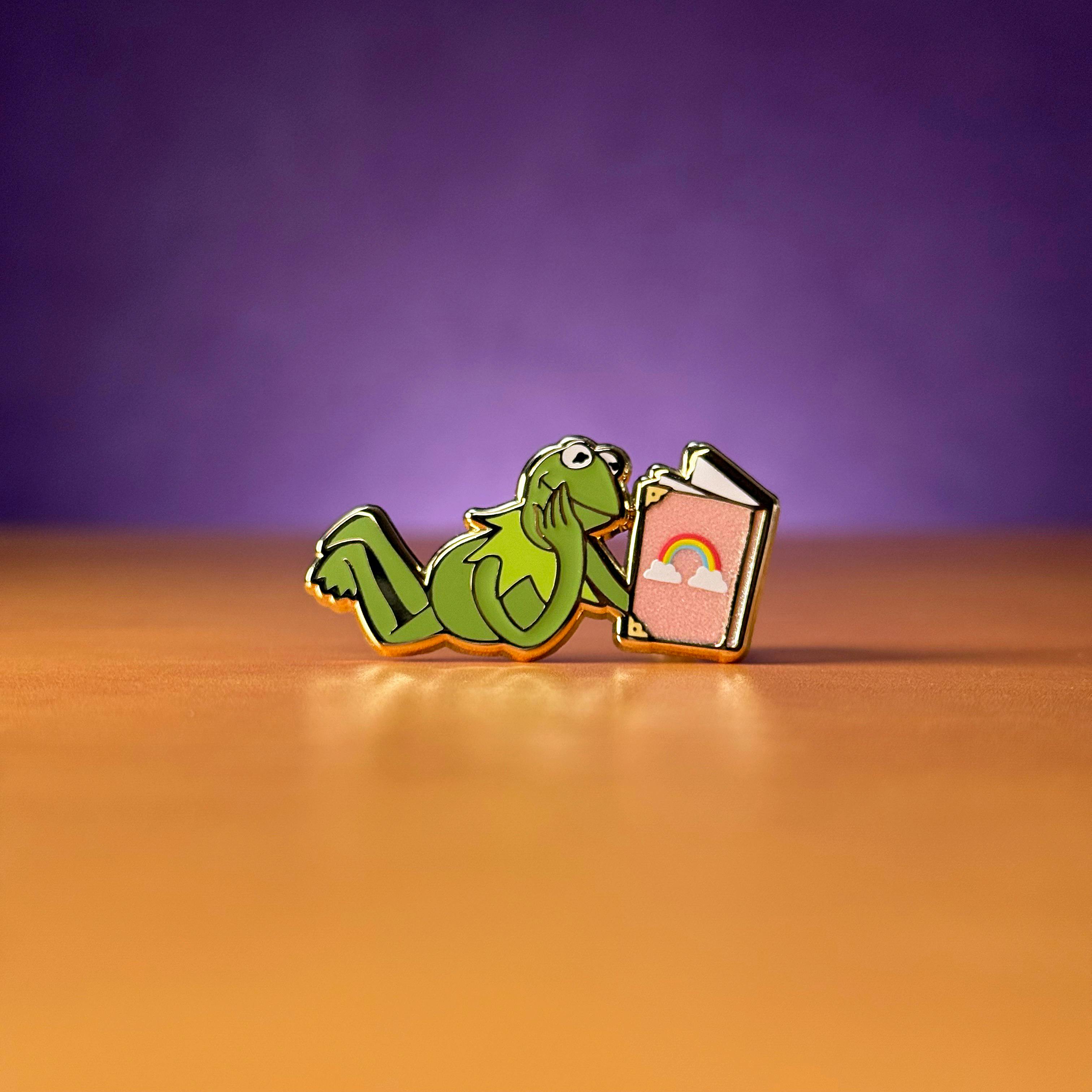 Kermit Reading Pin