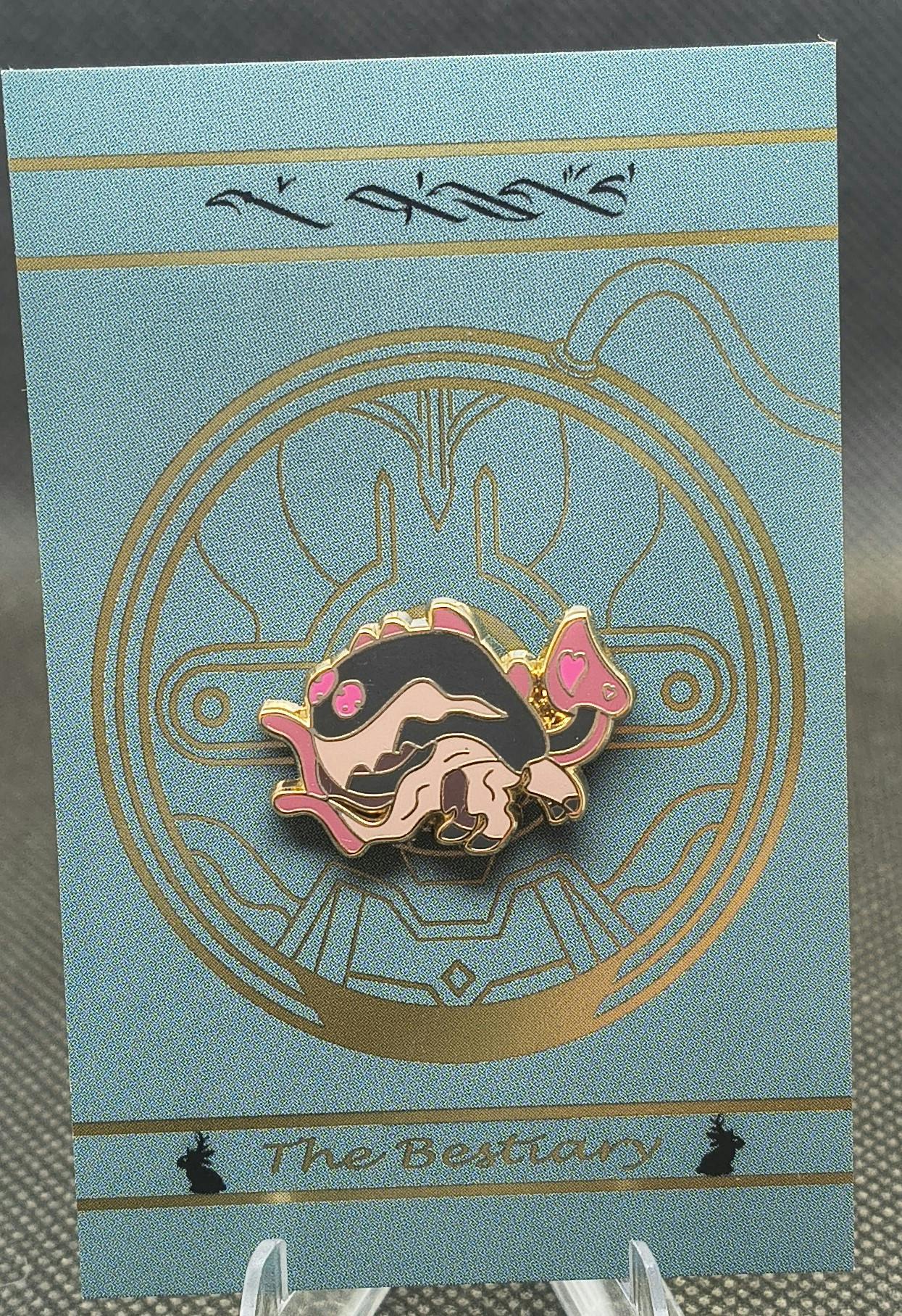 Waframe inspired -Maggot mini pin