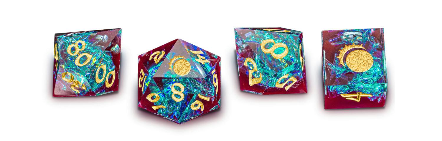 An illustration showing the Exclusive Deluxe Dice Set.