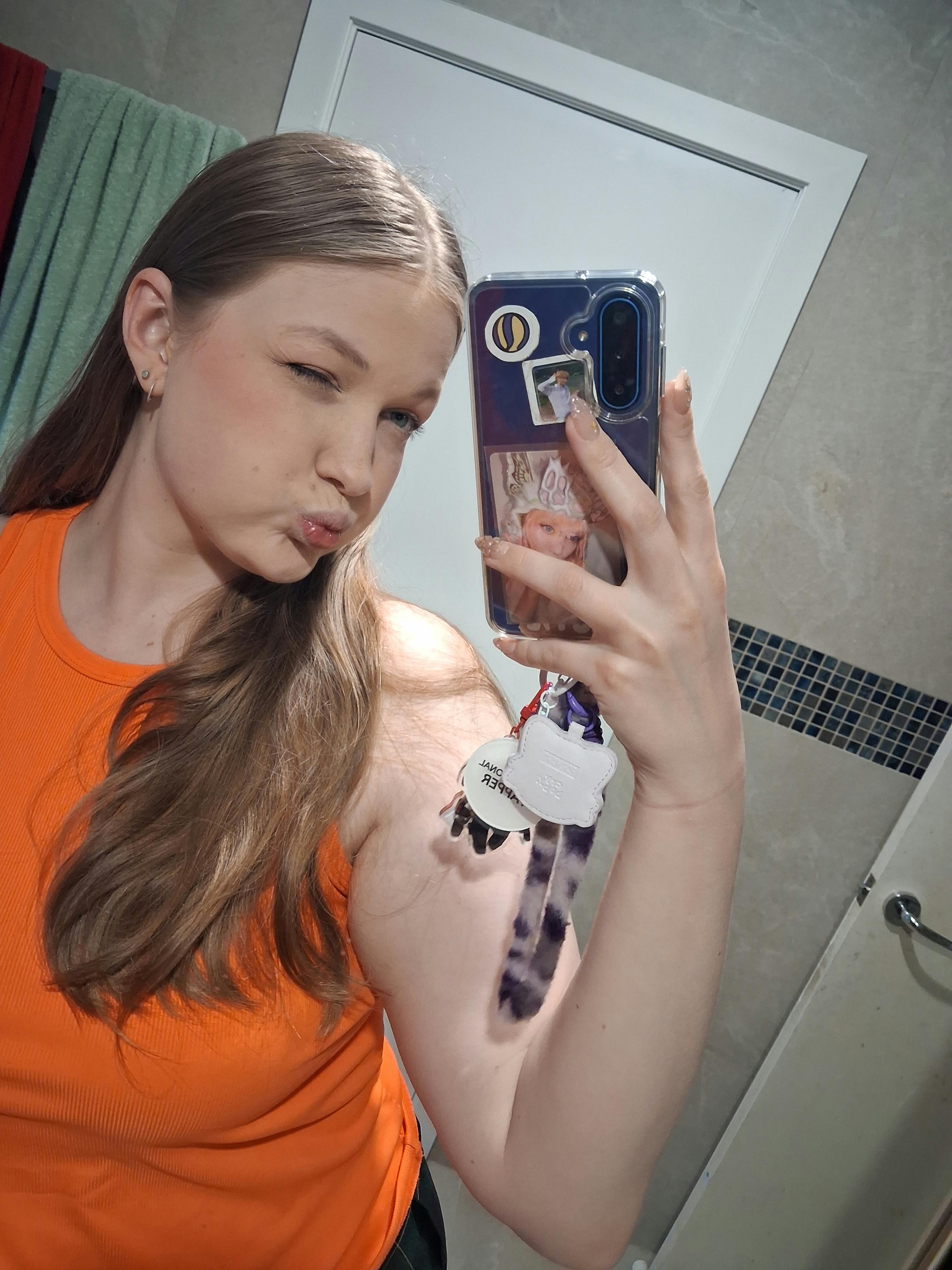 user avatar image for Damia Gilfoyle