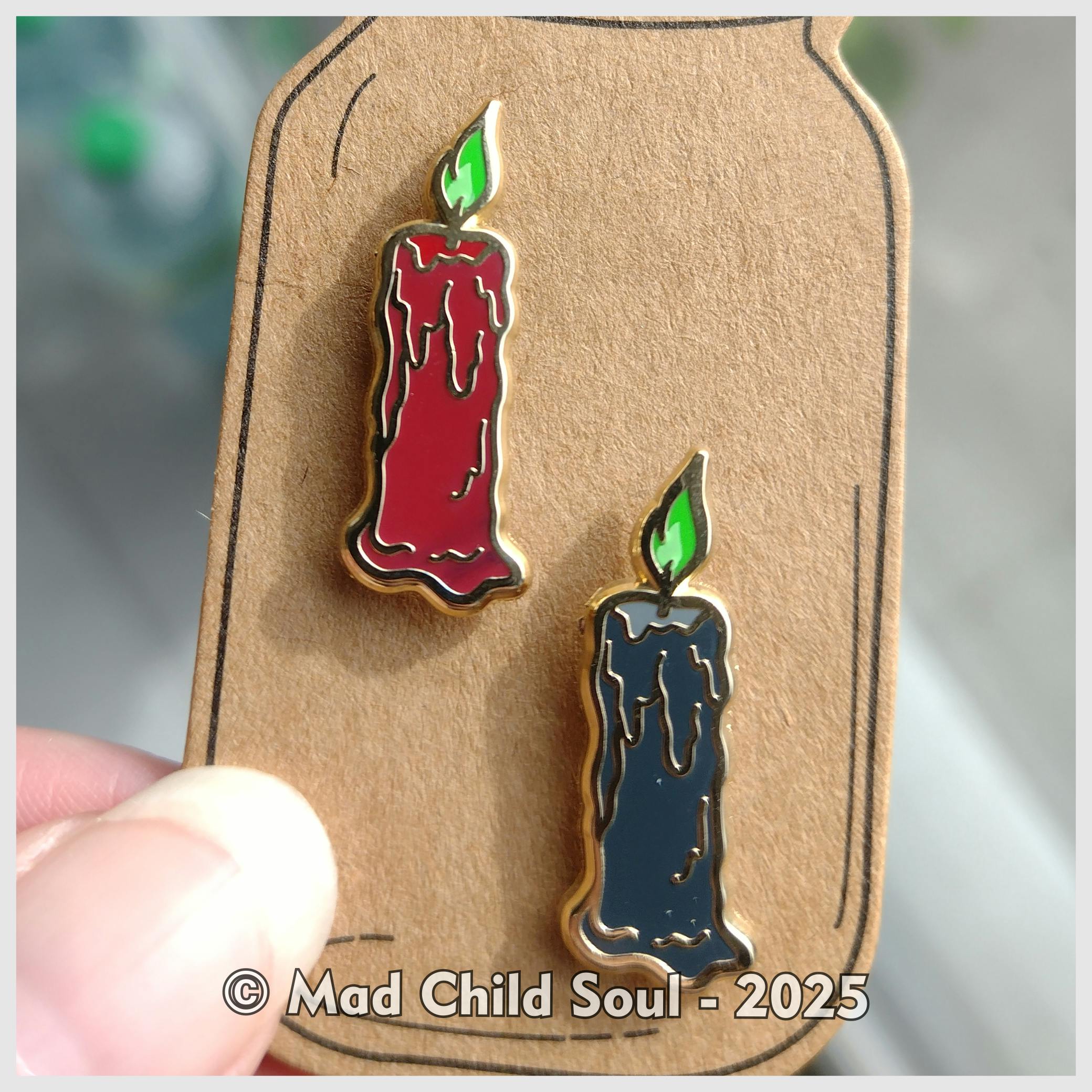 2x MINI PIN : Duo Necromancy Candles 