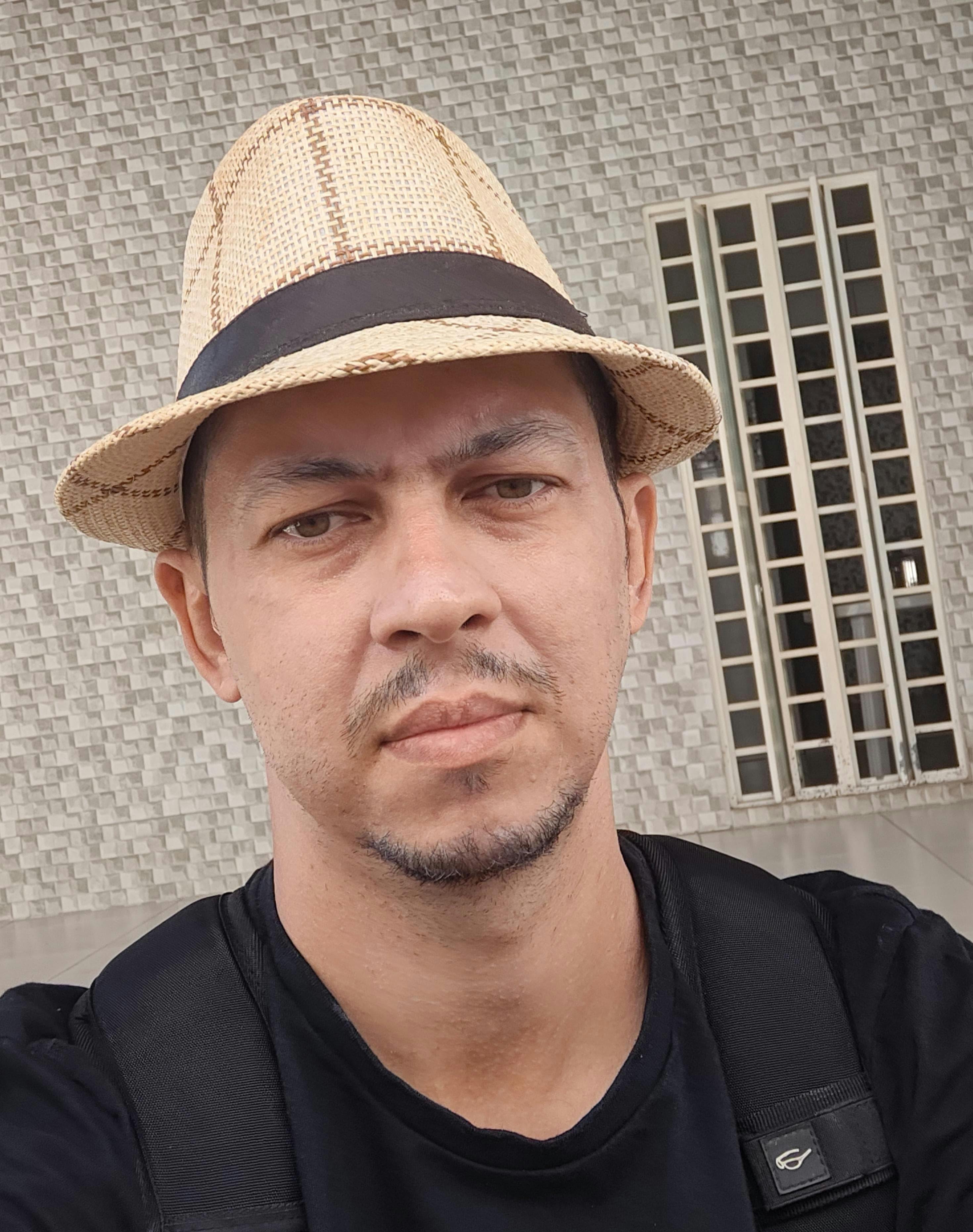 user avatar image for Samuel Flores