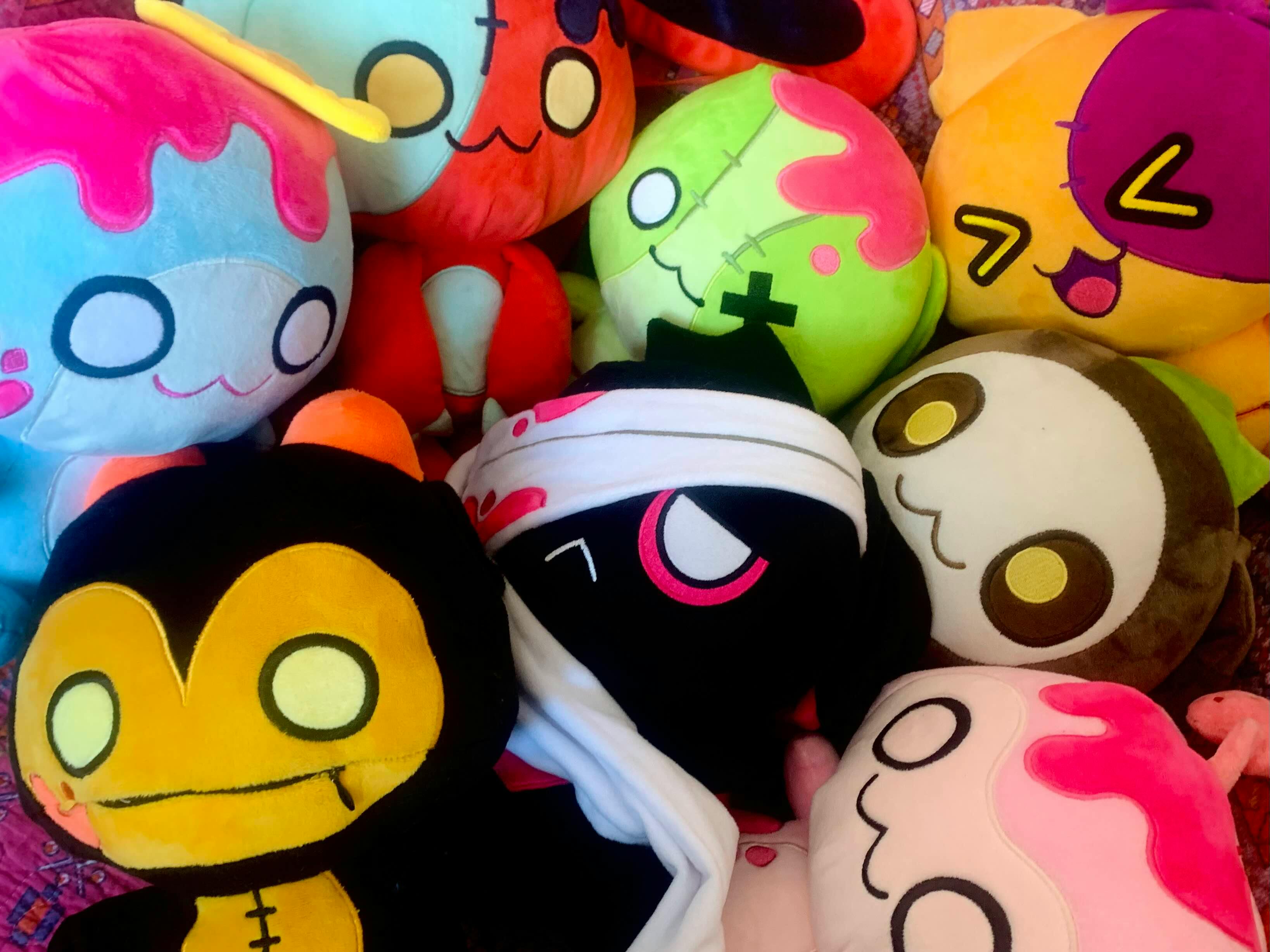 Hurtsies: Interactive Zombie Plushies! Project Update: February Update:  Photos, Updated Timeline, etc! - BackerKit, image size:3275x2456