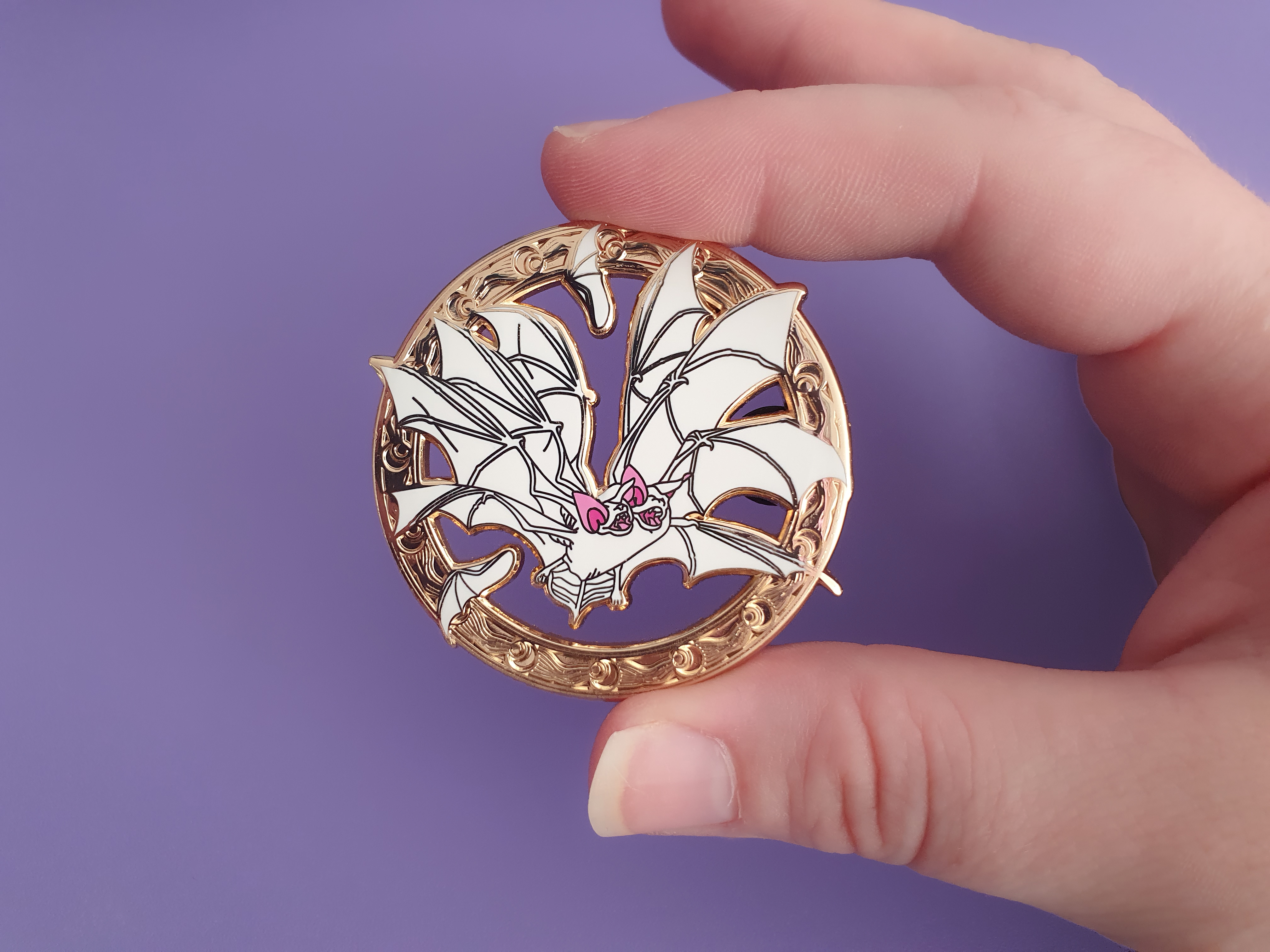 Bat pin - gold