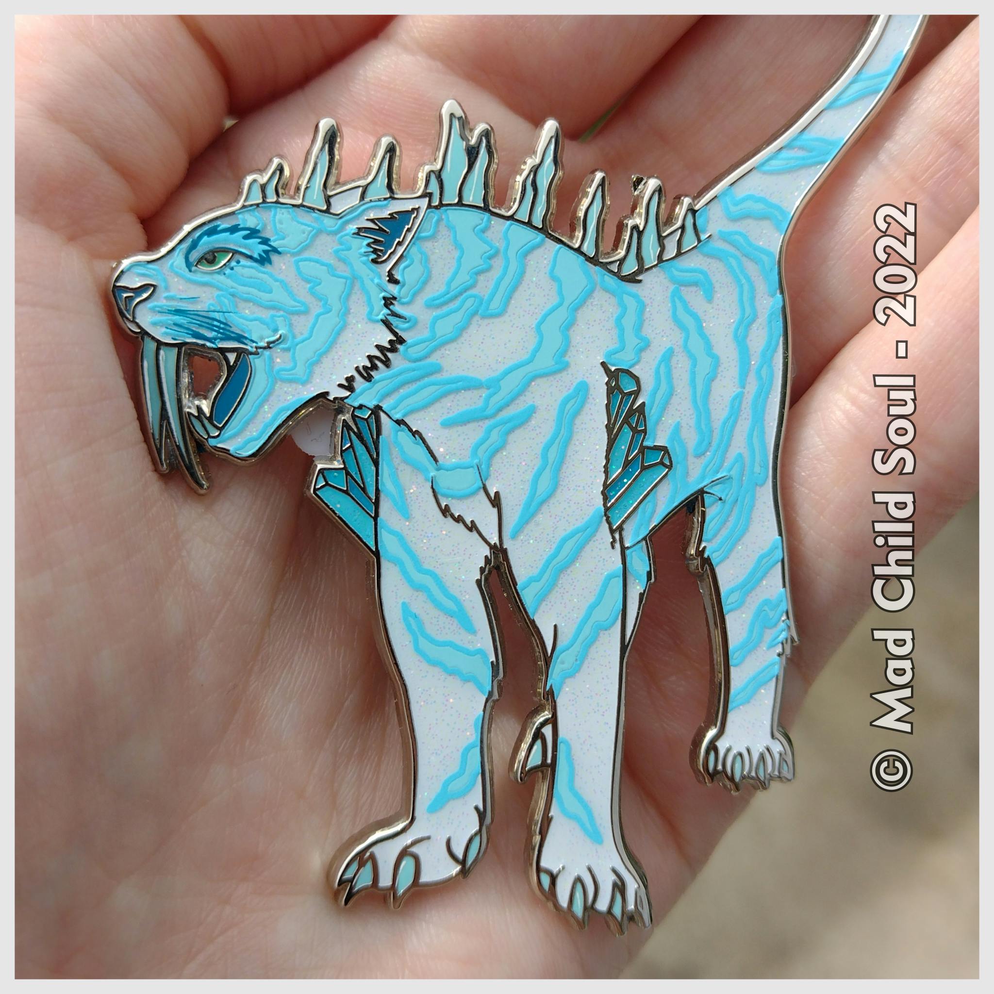 1x PIN :  Sabertooth Ice Crystal (EL 30)