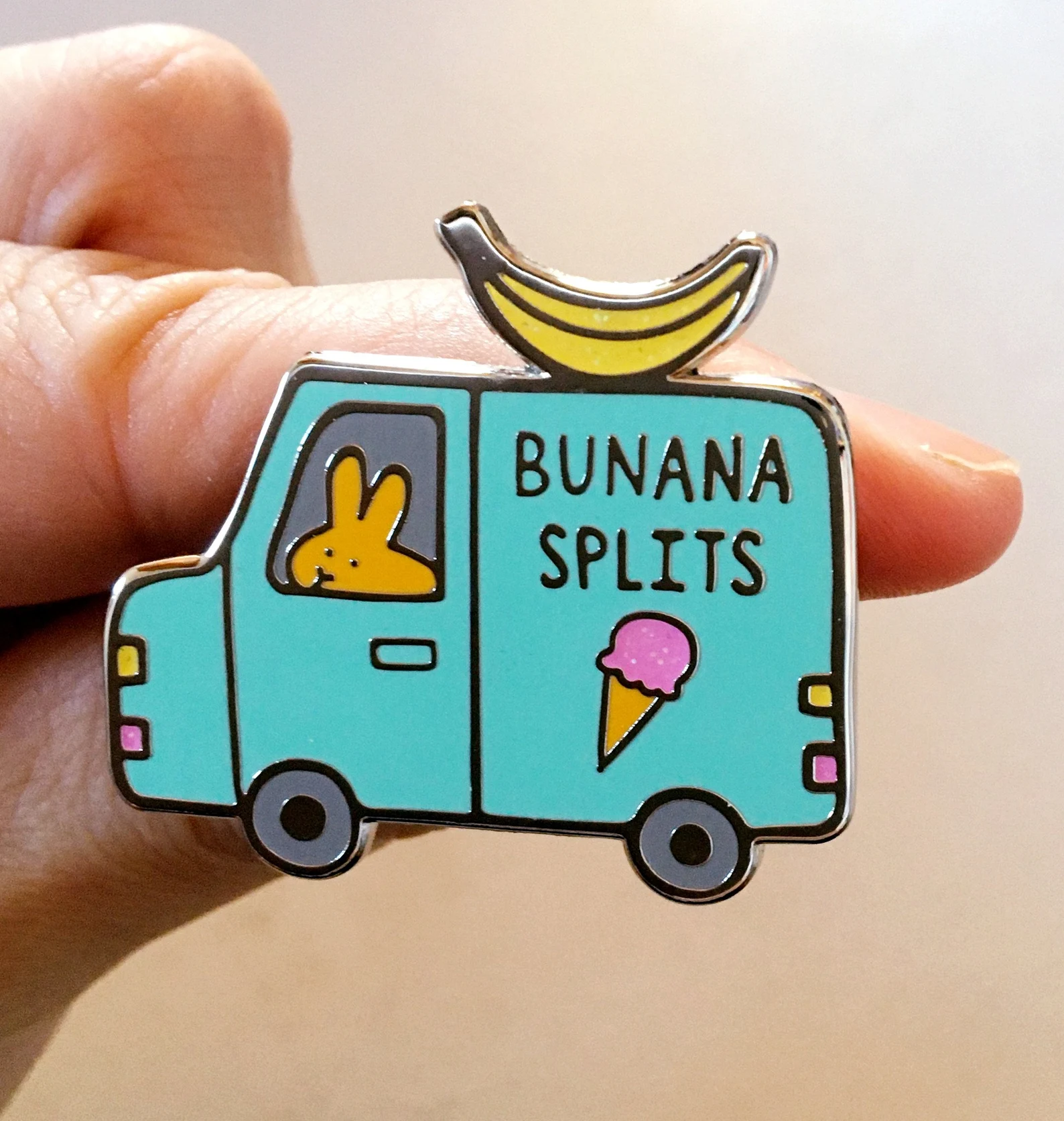 PIN - Bunana Splits Truck