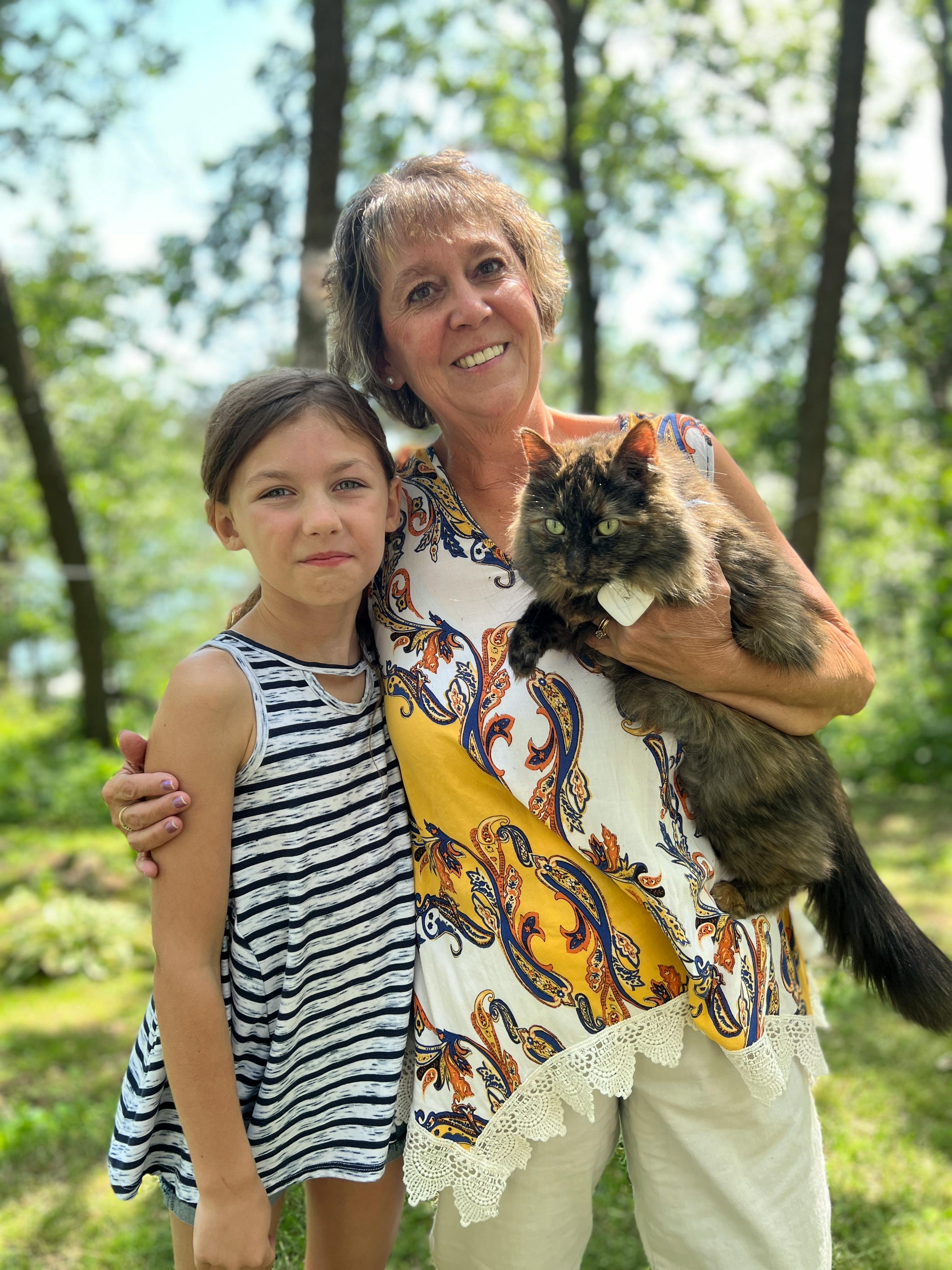 user avatar image for Laura and Alainah Diehl